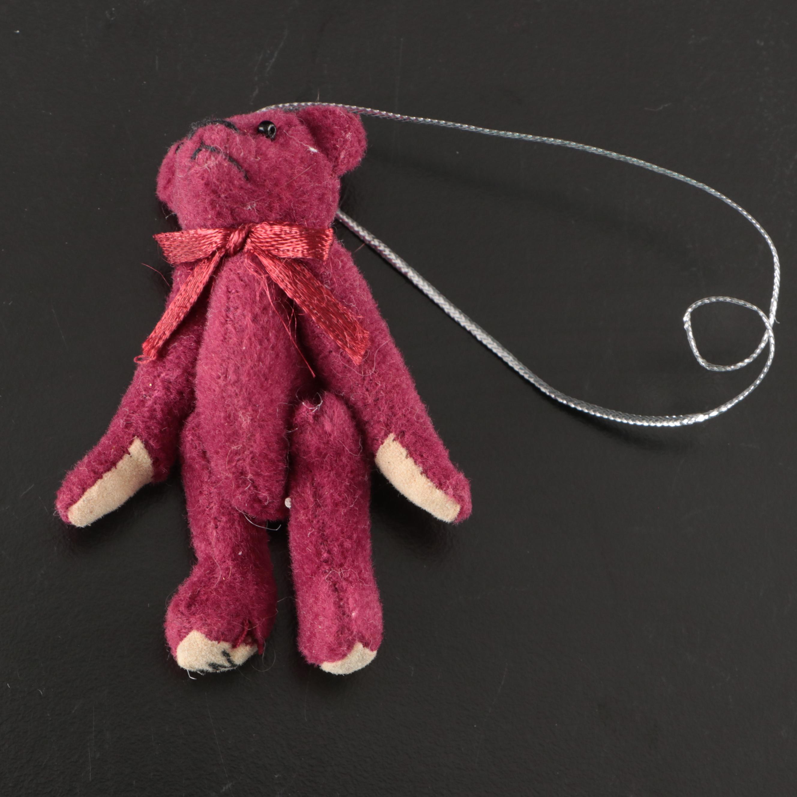 Aluminum and Other Christmas Tree Ornaments with More Décor