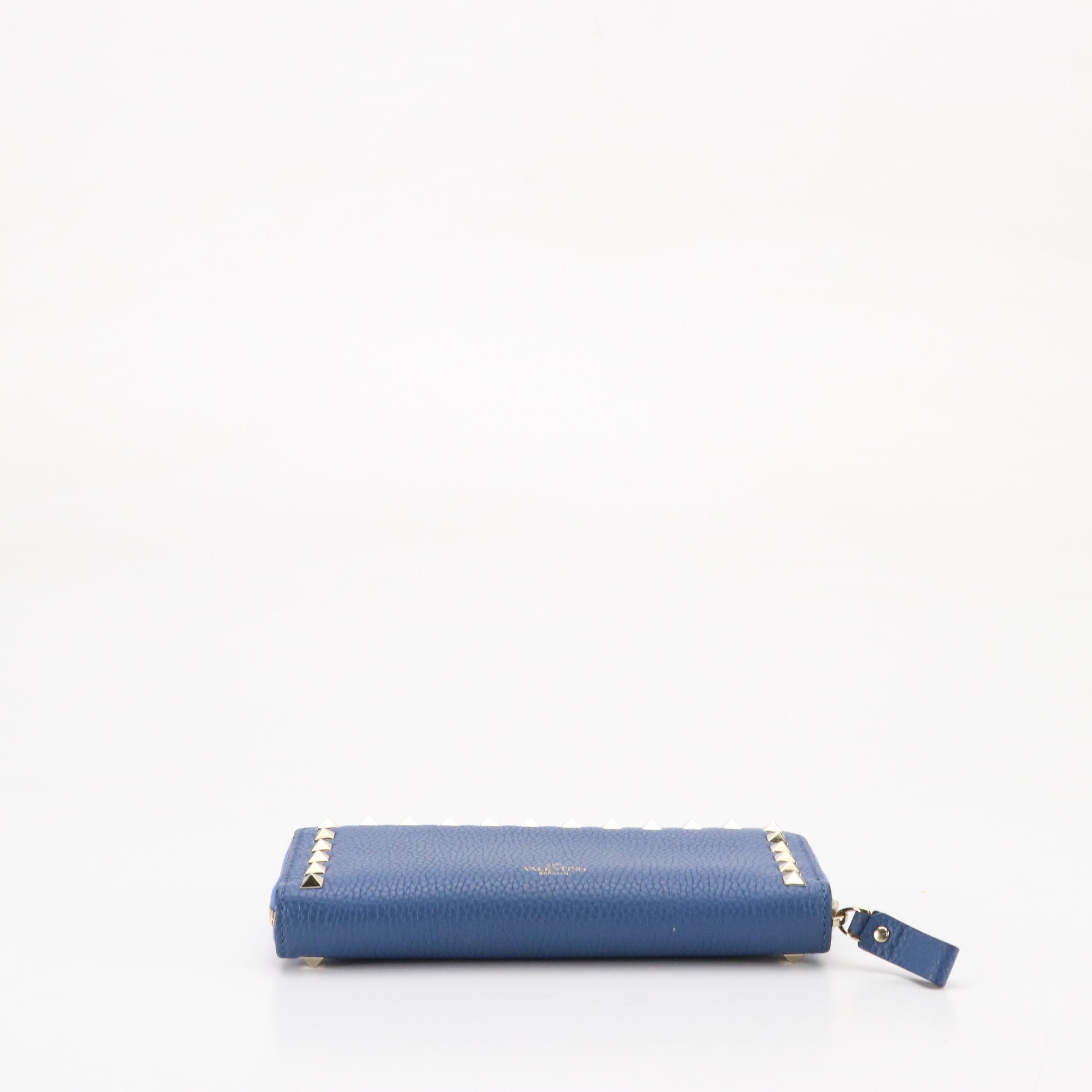 Valentino Garavani Rockstud Zip-Around Wallet in Blue Grained Leather