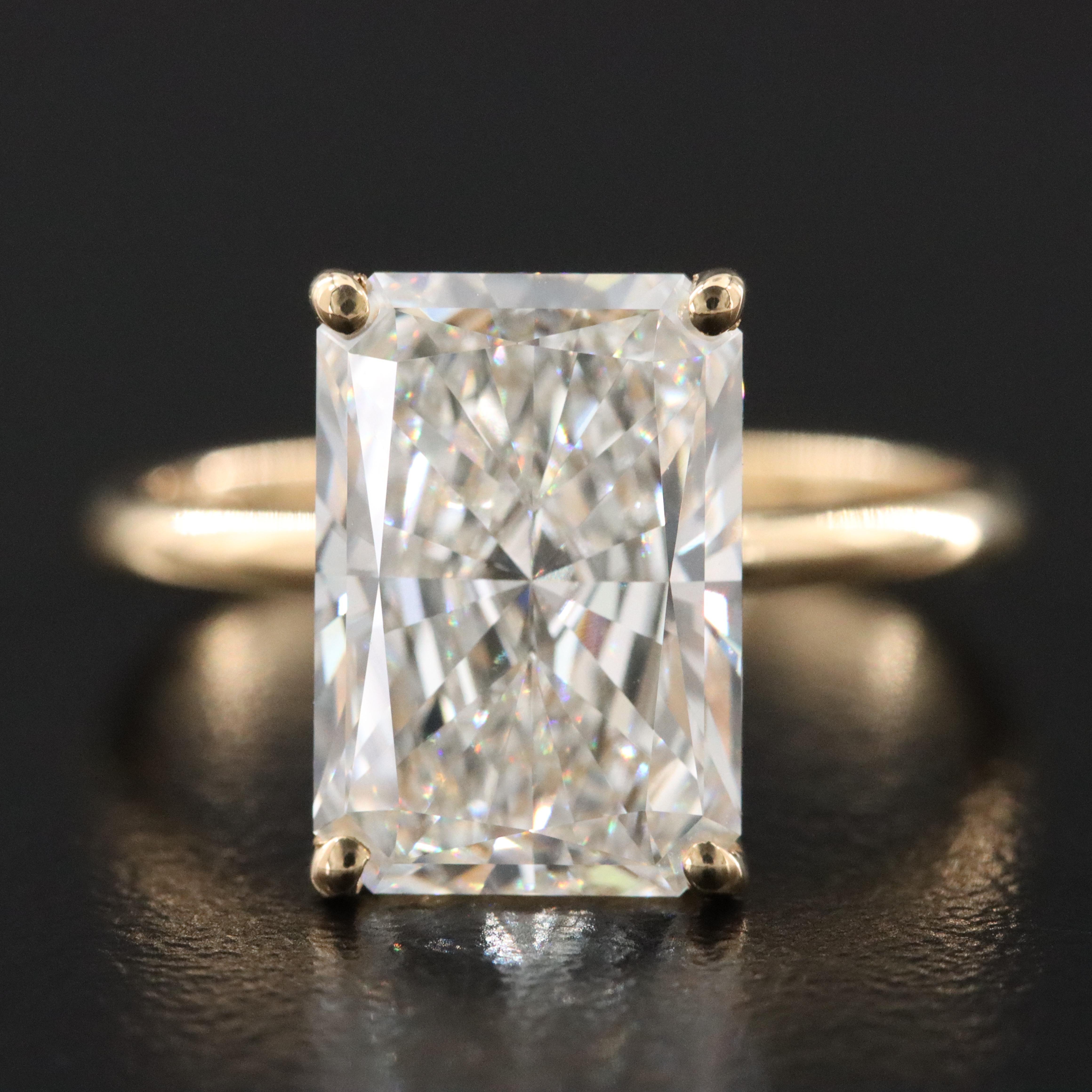 18K 5.01 CT Lab Grown Diamond Solitaire Ring with IGI Report