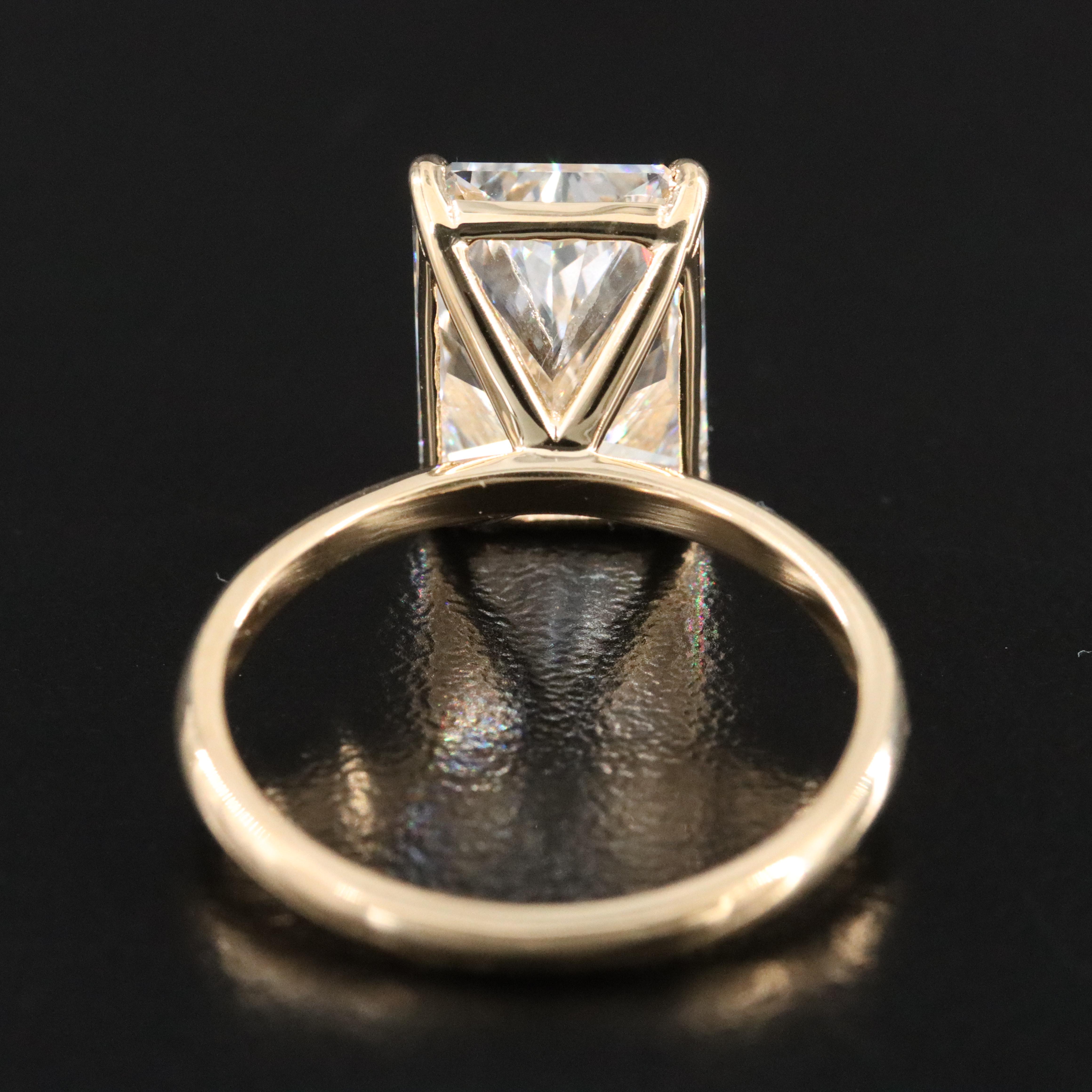 18K 5.01 CT Lab Grown Diamond Solitaire Ring with IGI Report