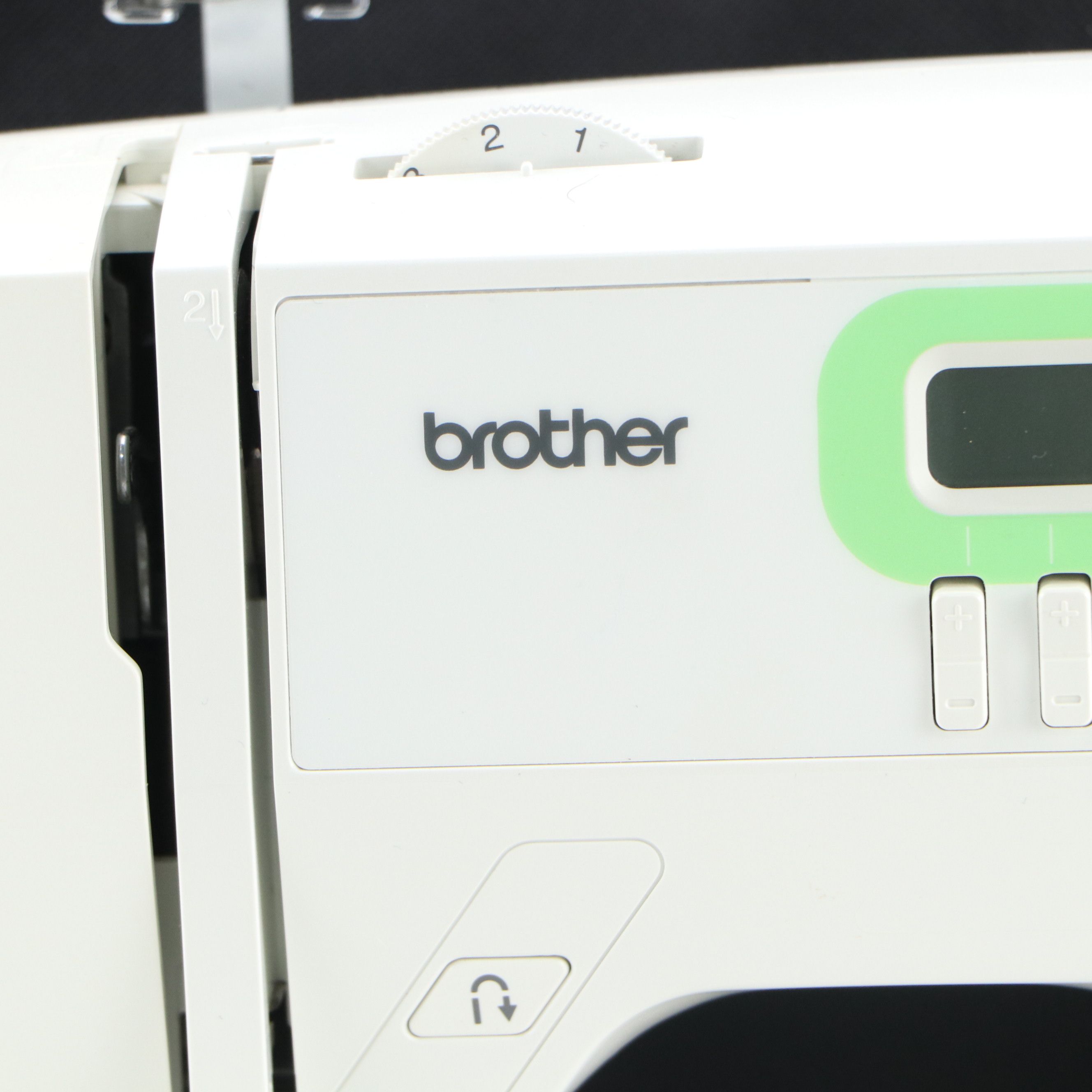 Brother ES-2000 Computer Electric Sewing Machine with Canvas Rolling Case
