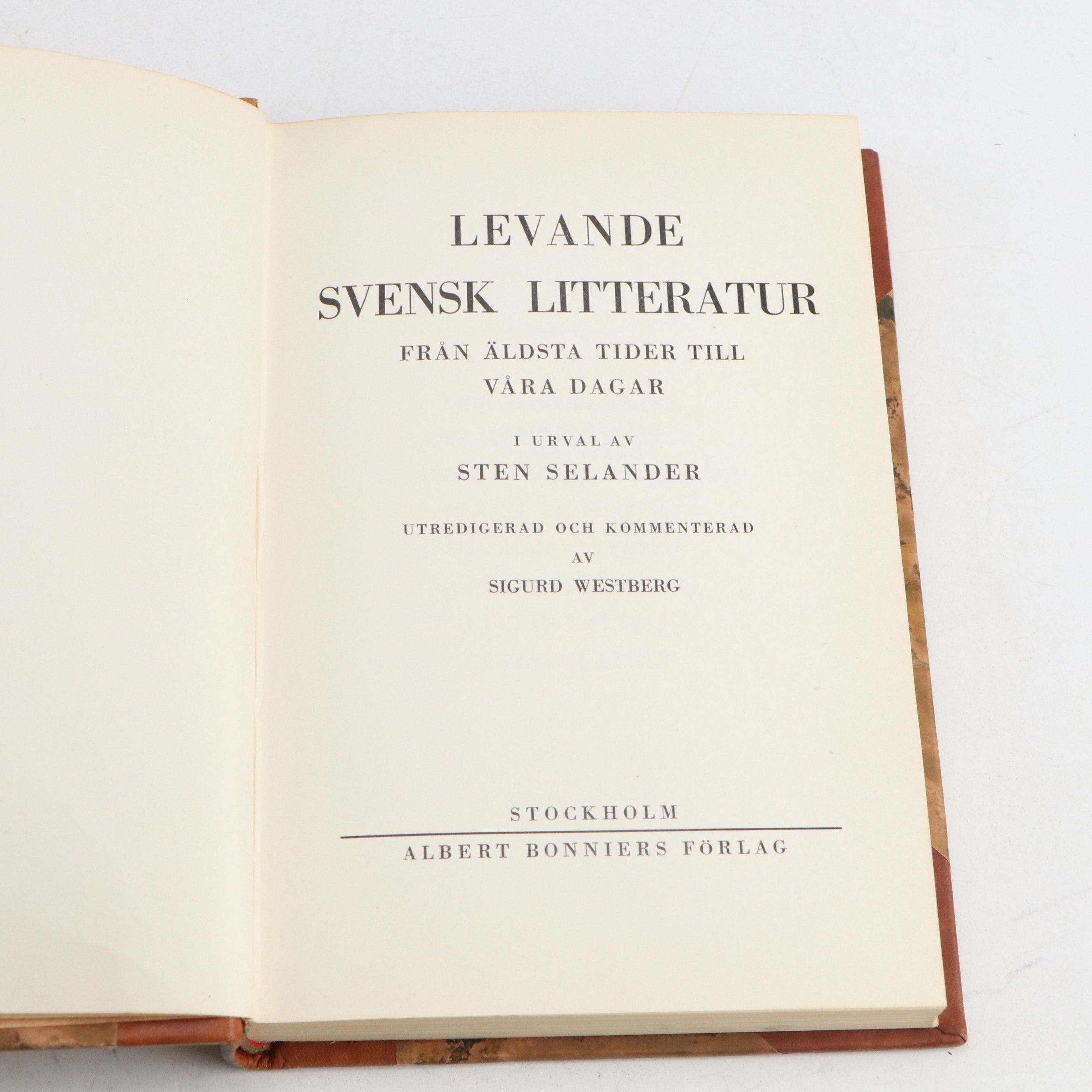 "Levande Svensk Litteratur" and "Sveriges National-Litteratur" Partial Sets