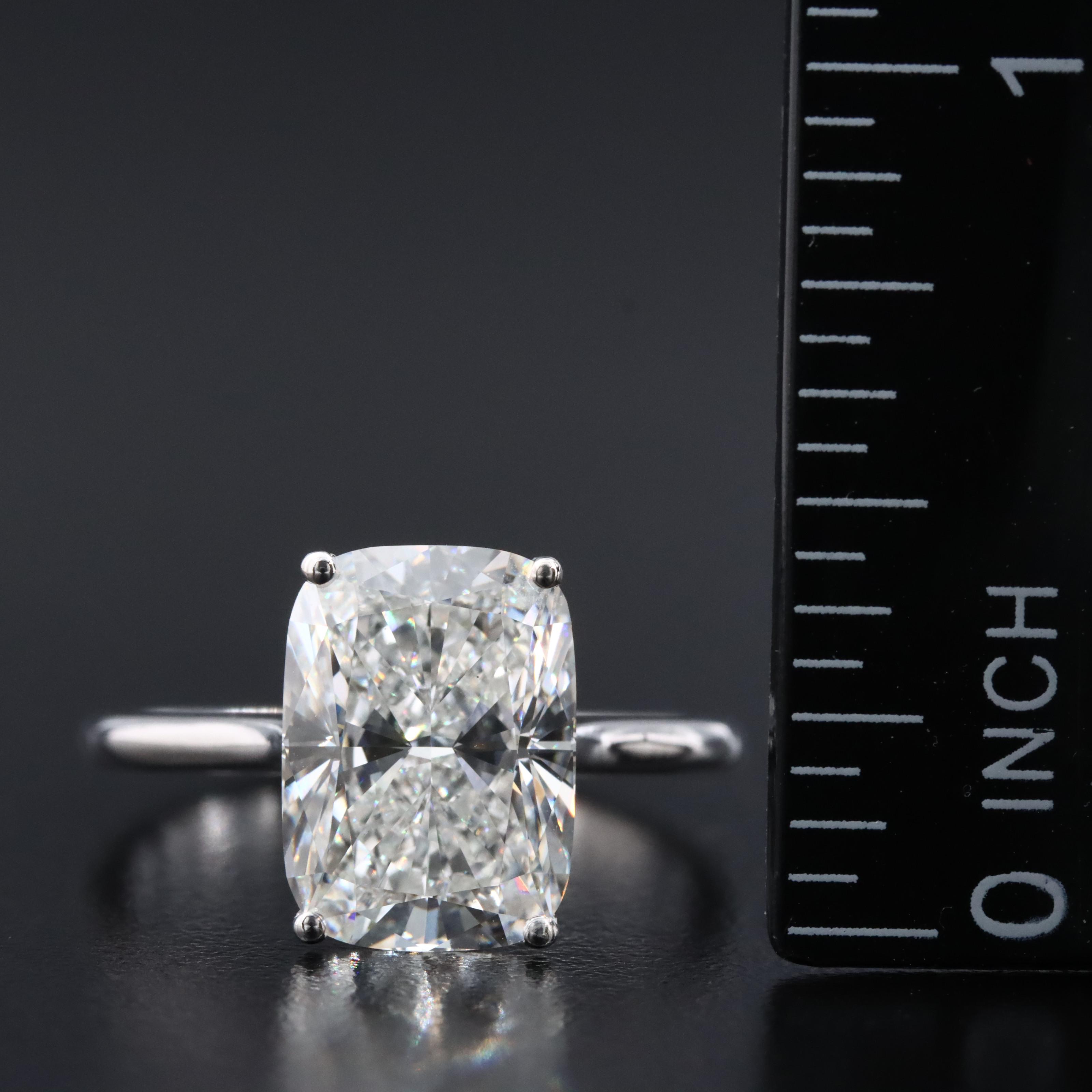 18K 5.03 CT Lab Grown Diamond Solitaire Ring with IGI Report