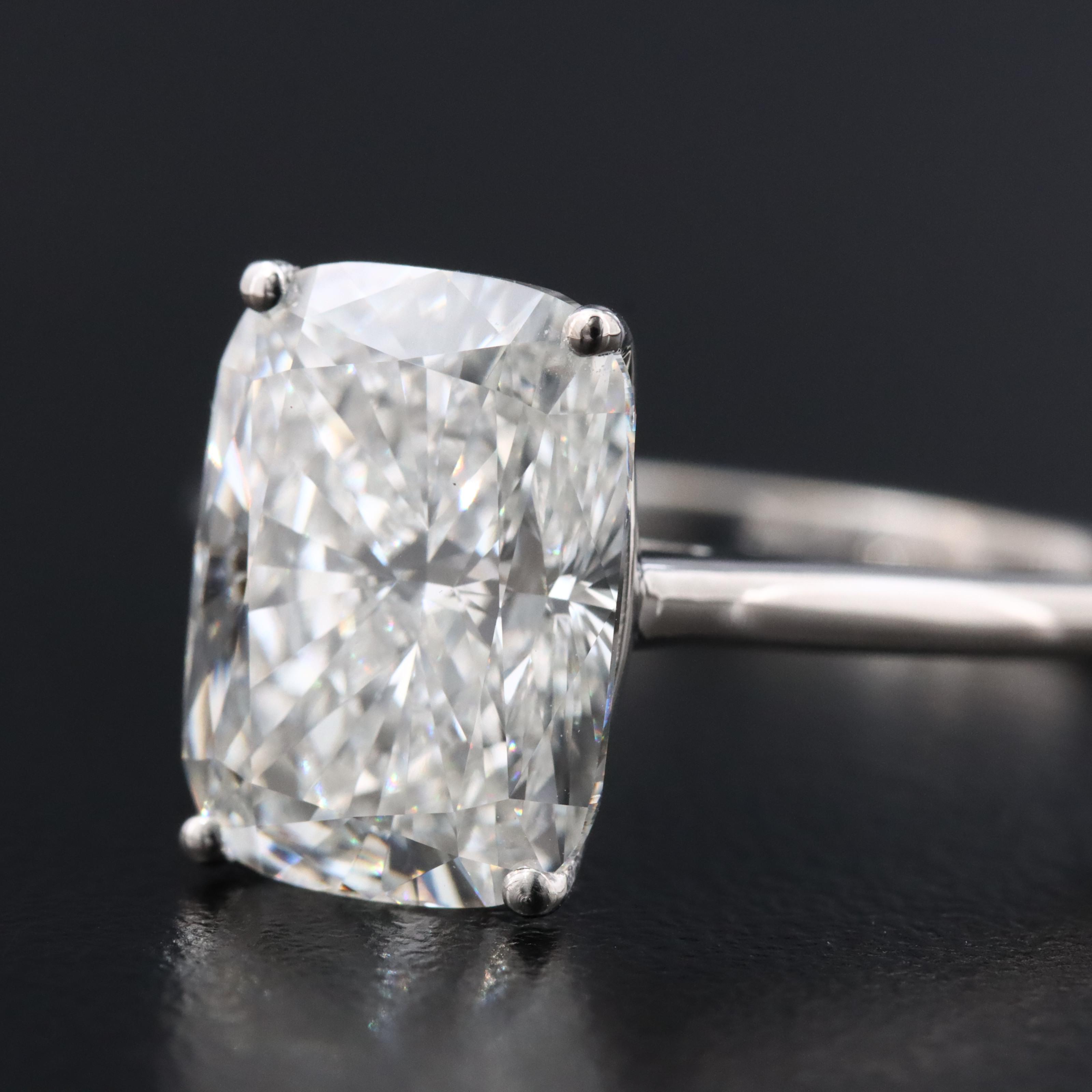 18K 5.03 CT Lab Grown Diamond Solitaire Ring with IGI Report