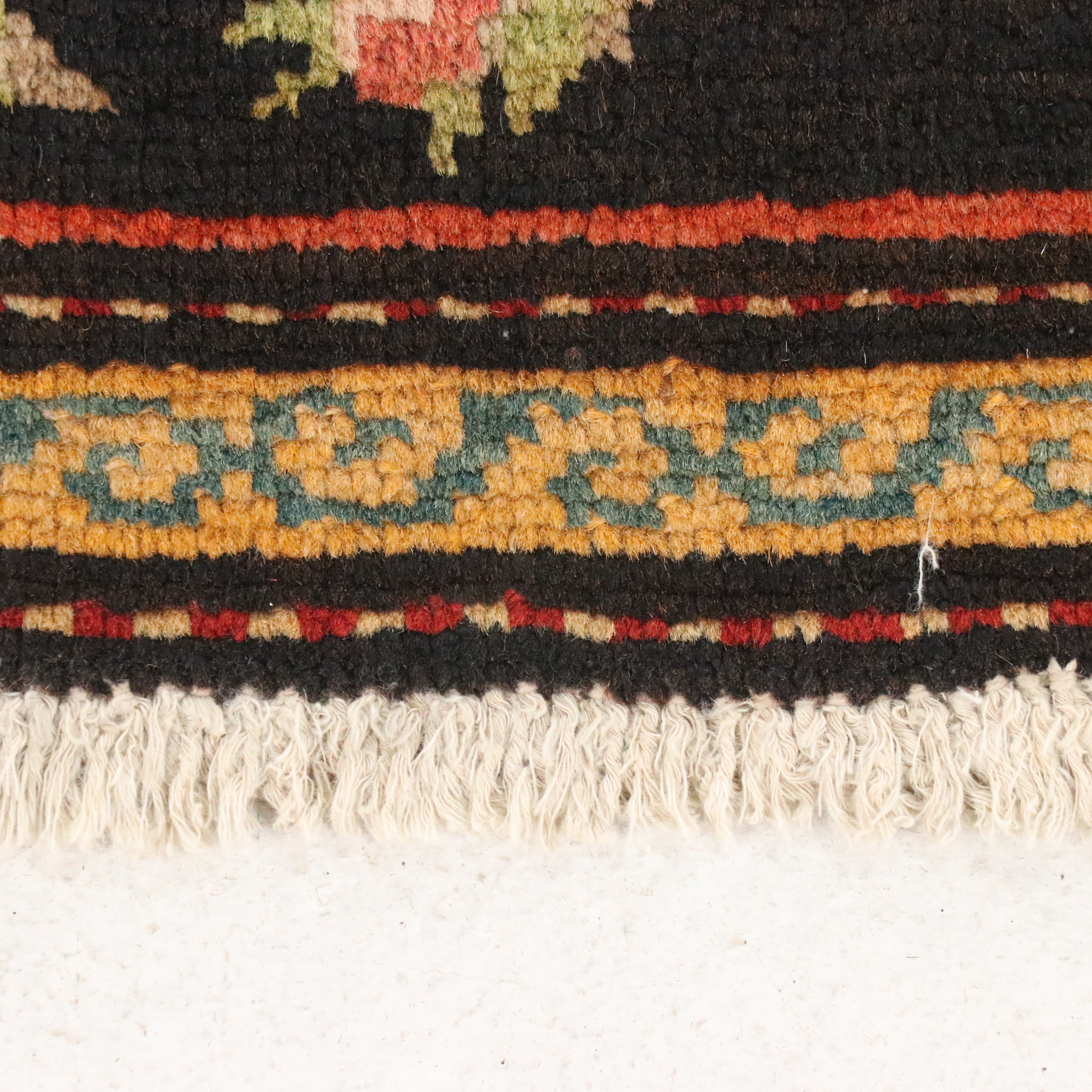 4'6 x 8'11 Hand-Knotted Caucasian Karabagh Area Rug