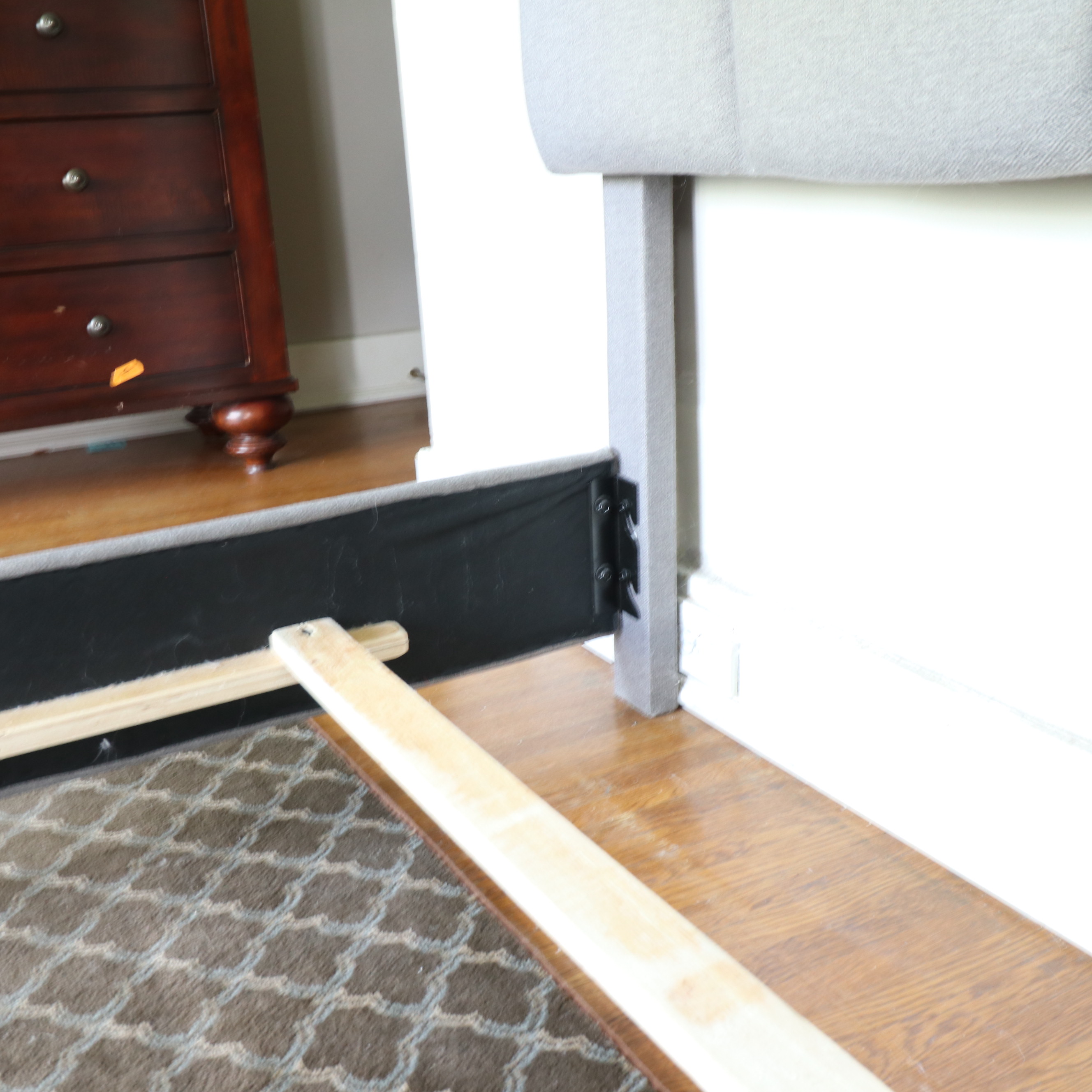 Signature Design by Ashley Furniture Upholstered Queen Size Bed Frame