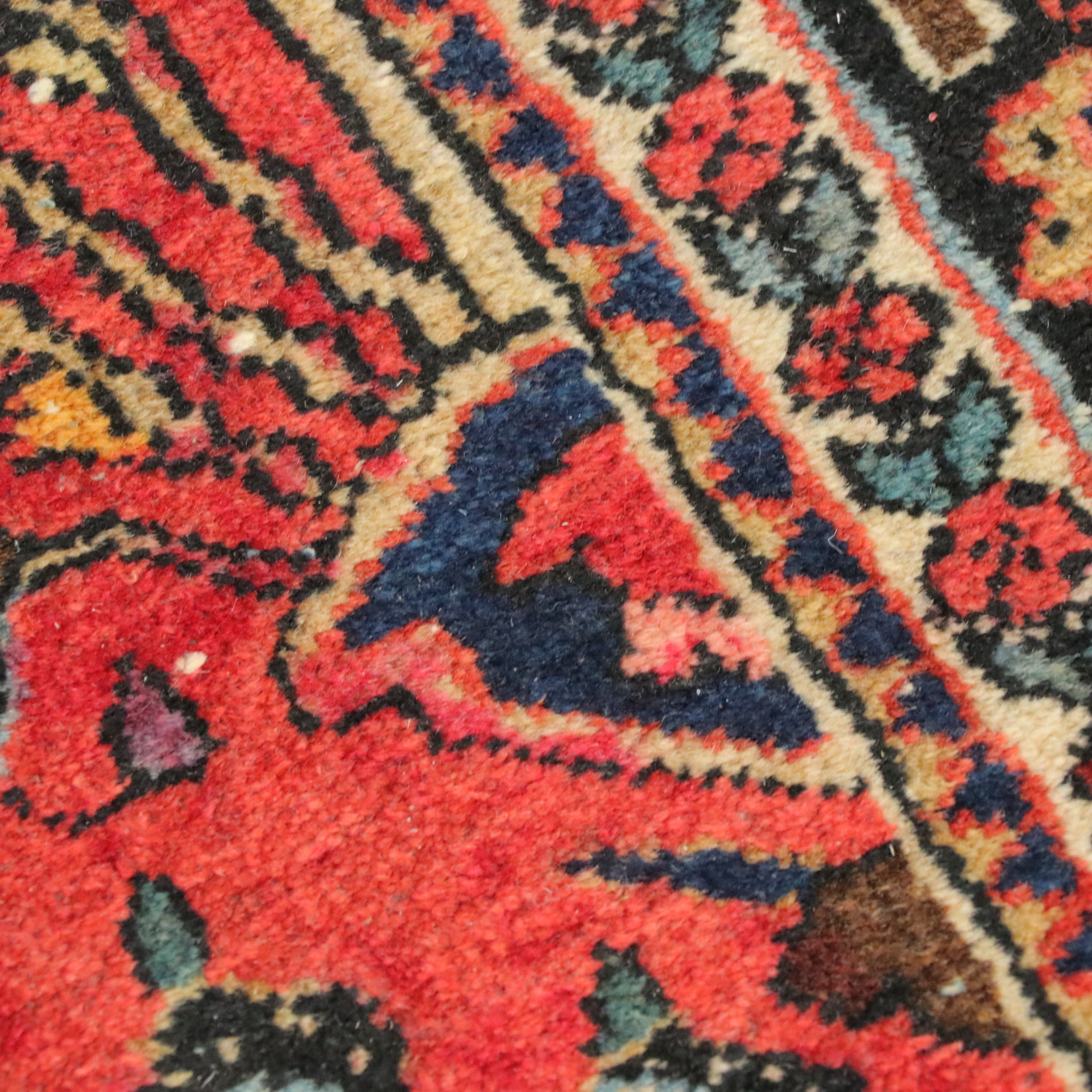 3'7 x 4'8 Hand-Knotted Persian Sarouk Area Rug