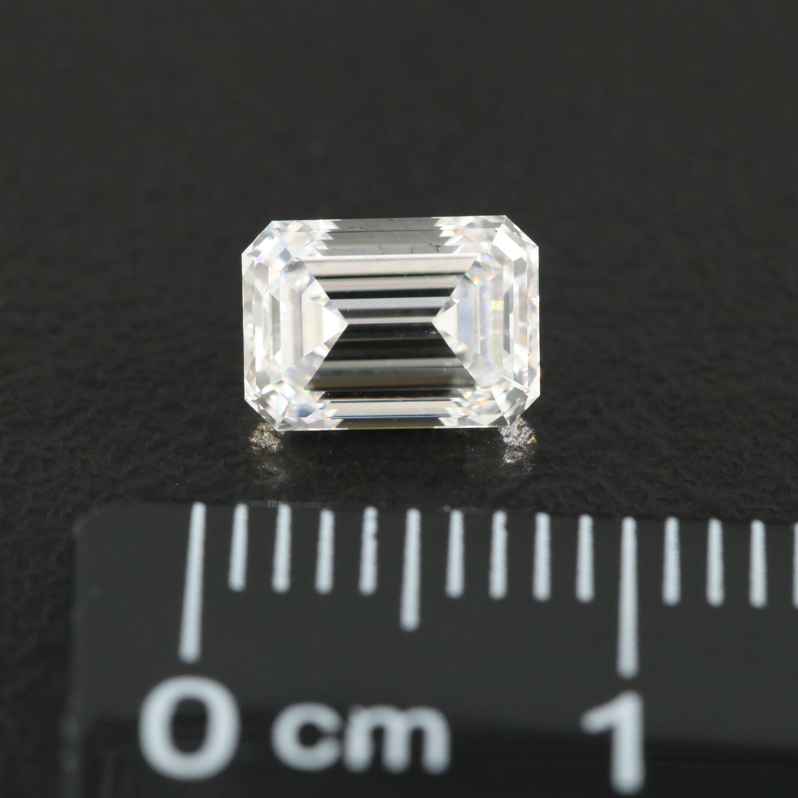 Loose 1.10 CT Lab Grown Diamond with IGI Report