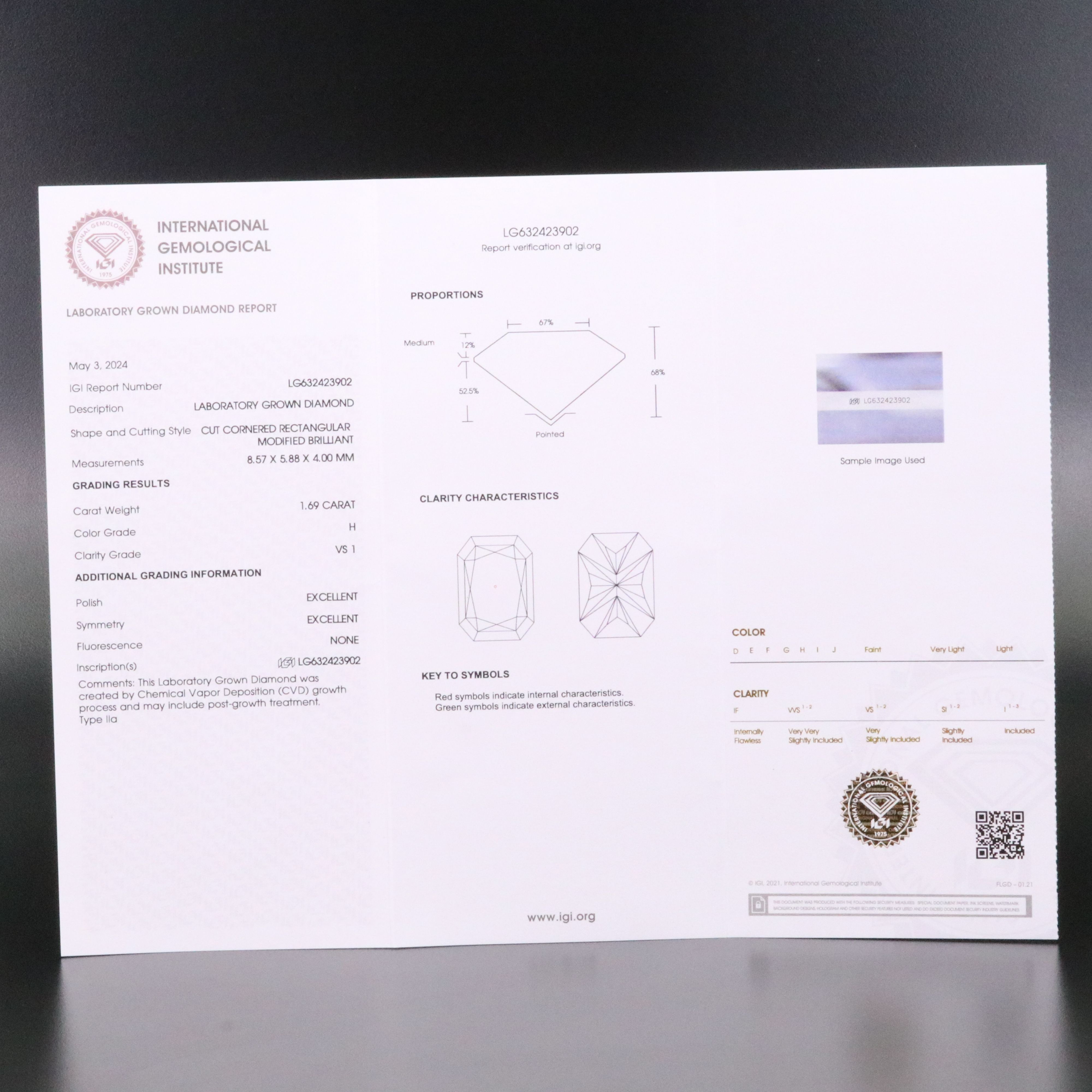 Loose 1.69 CT Lab Grown Diamond with IGI Report