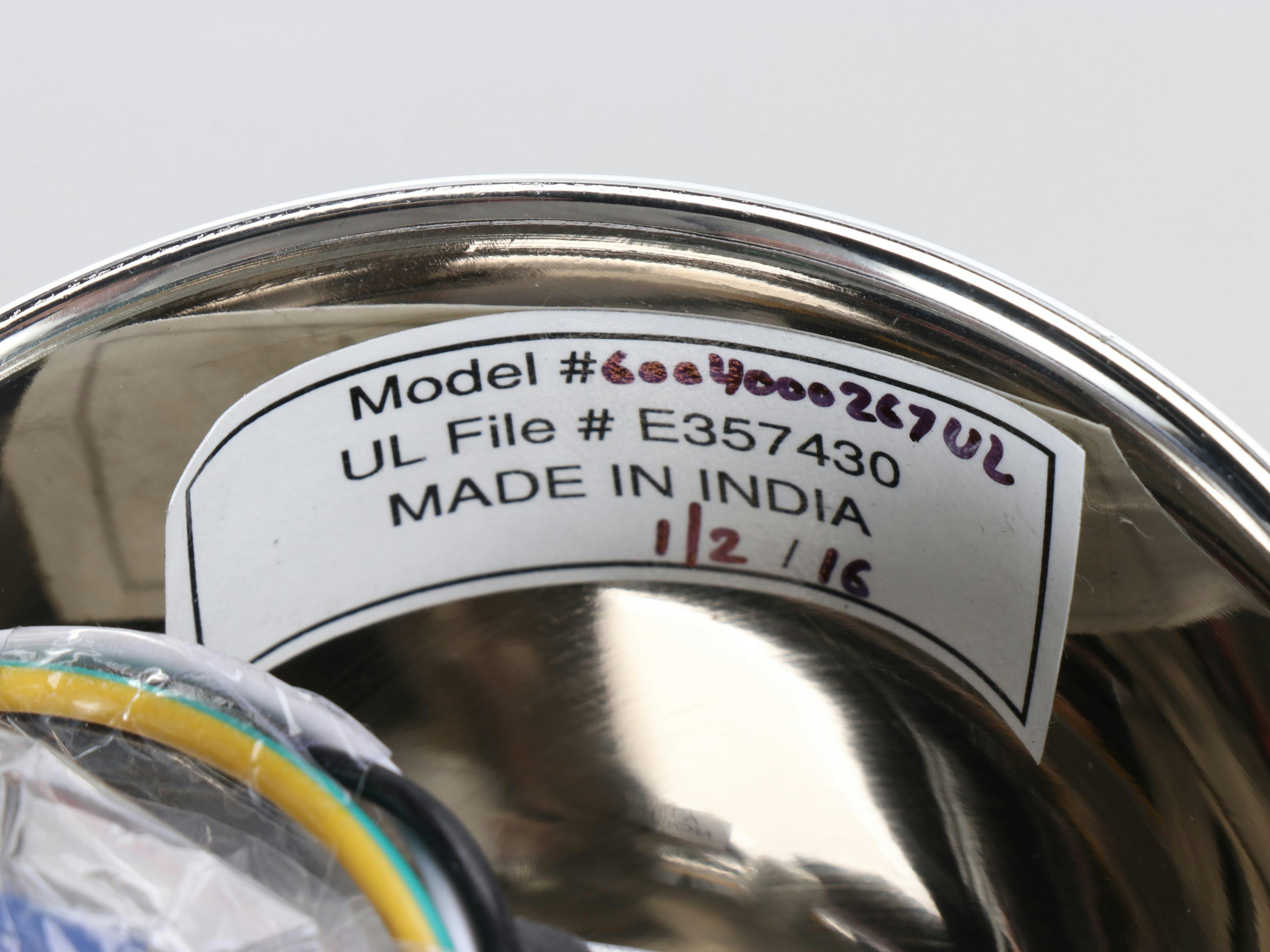 Sarreid Ltd. Contemporary Silver Brushed Wire Pendant