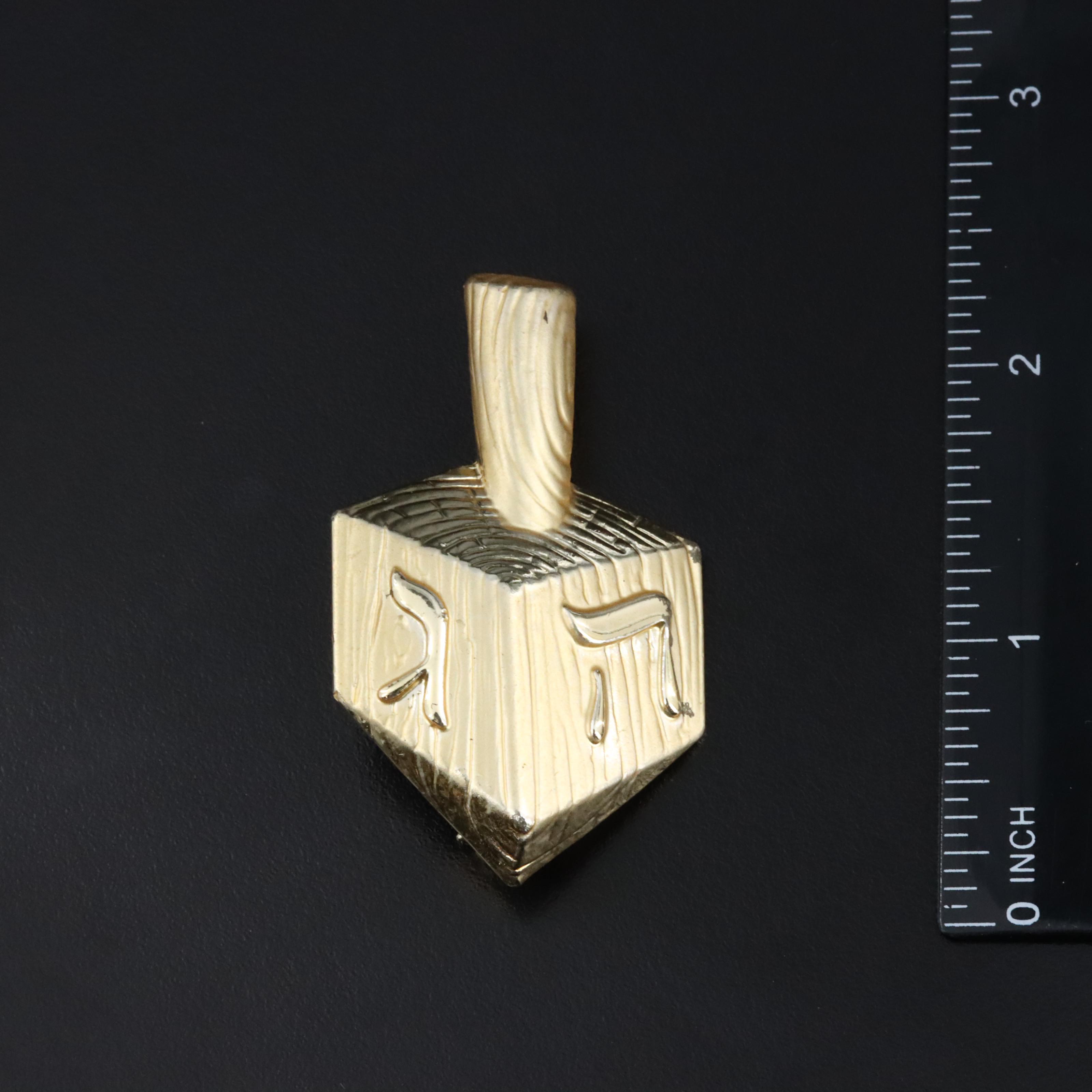 Sterling, Turquoise and Malachite Featured in Jewelry Assortment