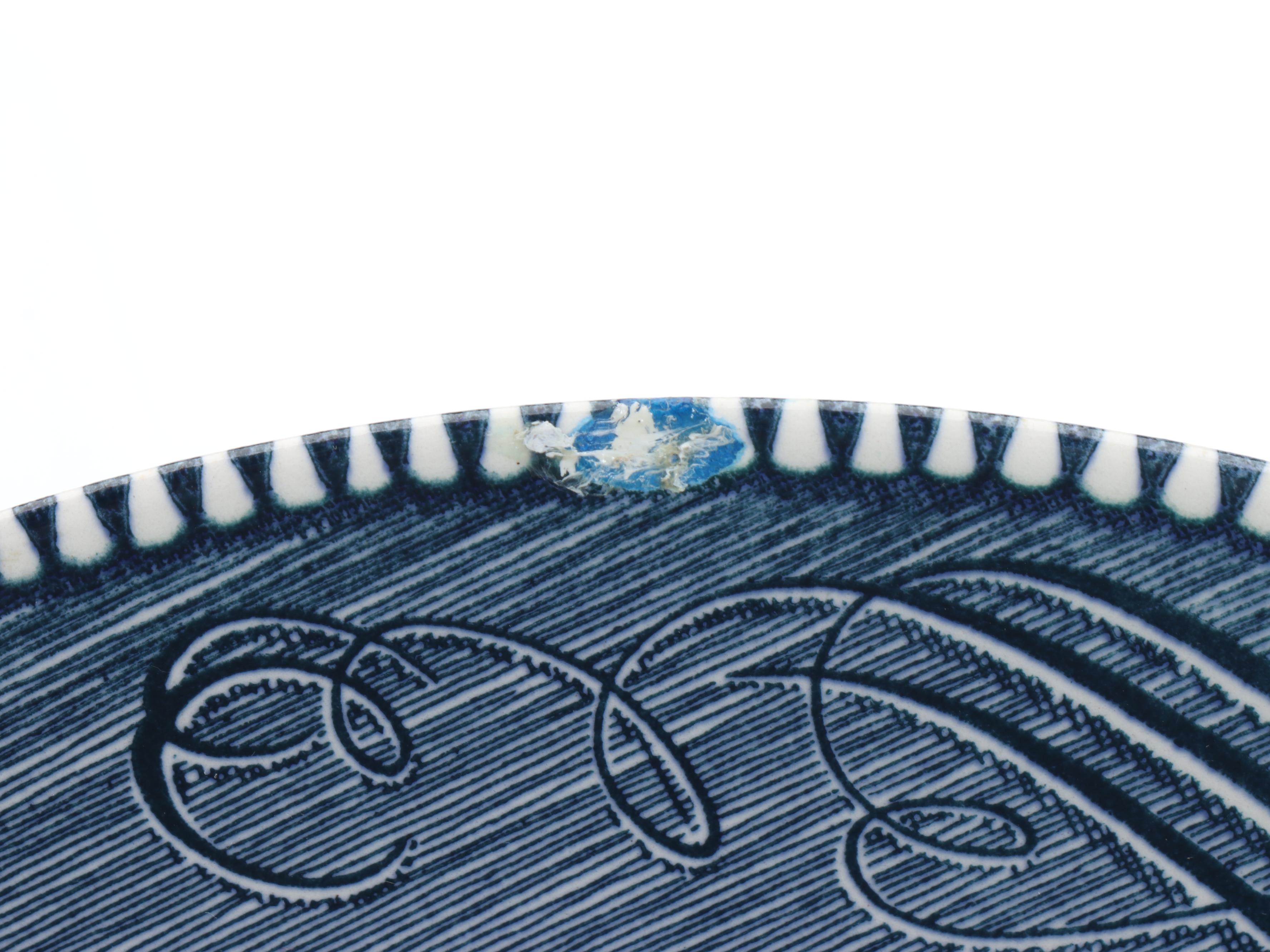 Royal China "Currier & Ives" Ceramic Dinnerware and Serving Pieces