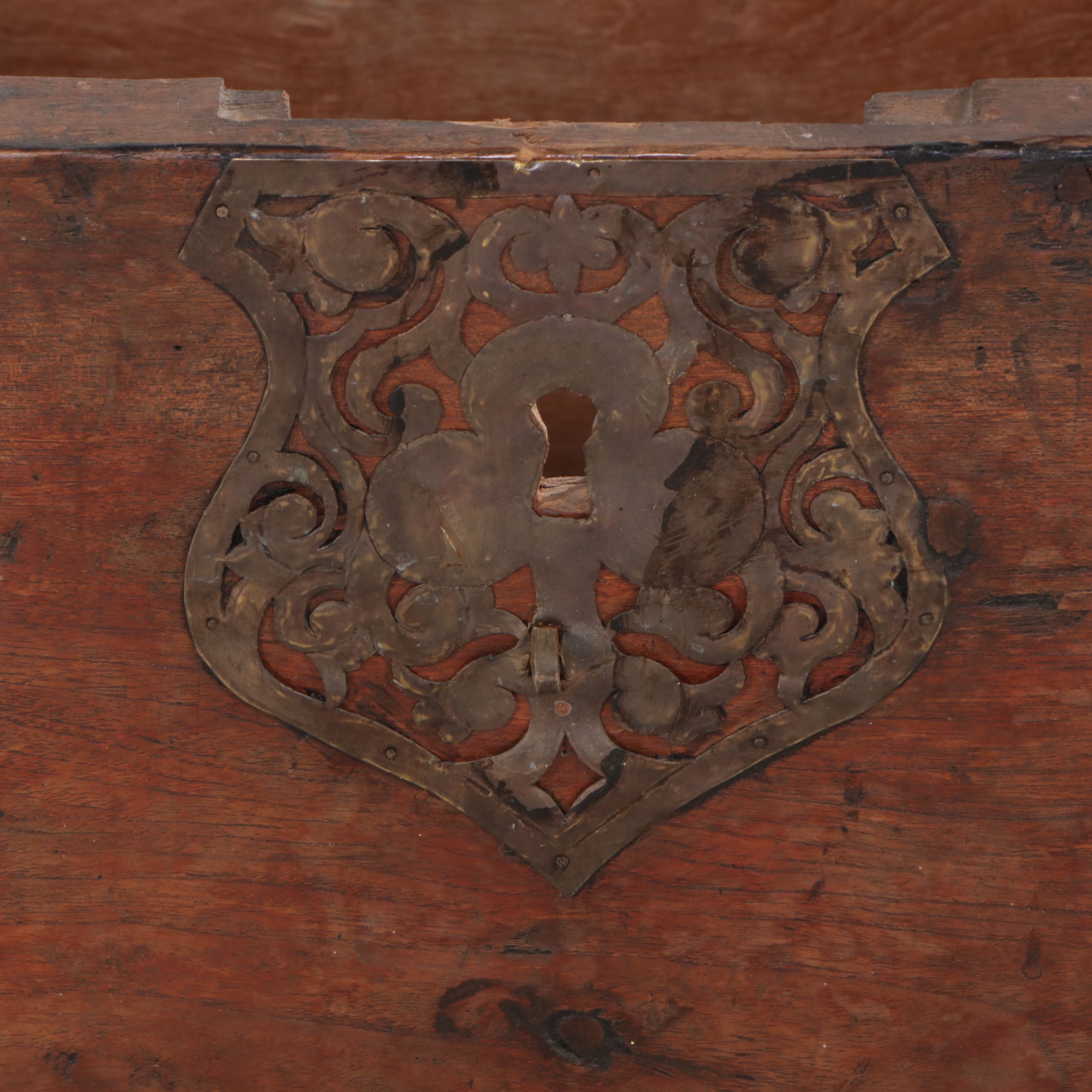 Dovetailed Elm Chest, 18th Century