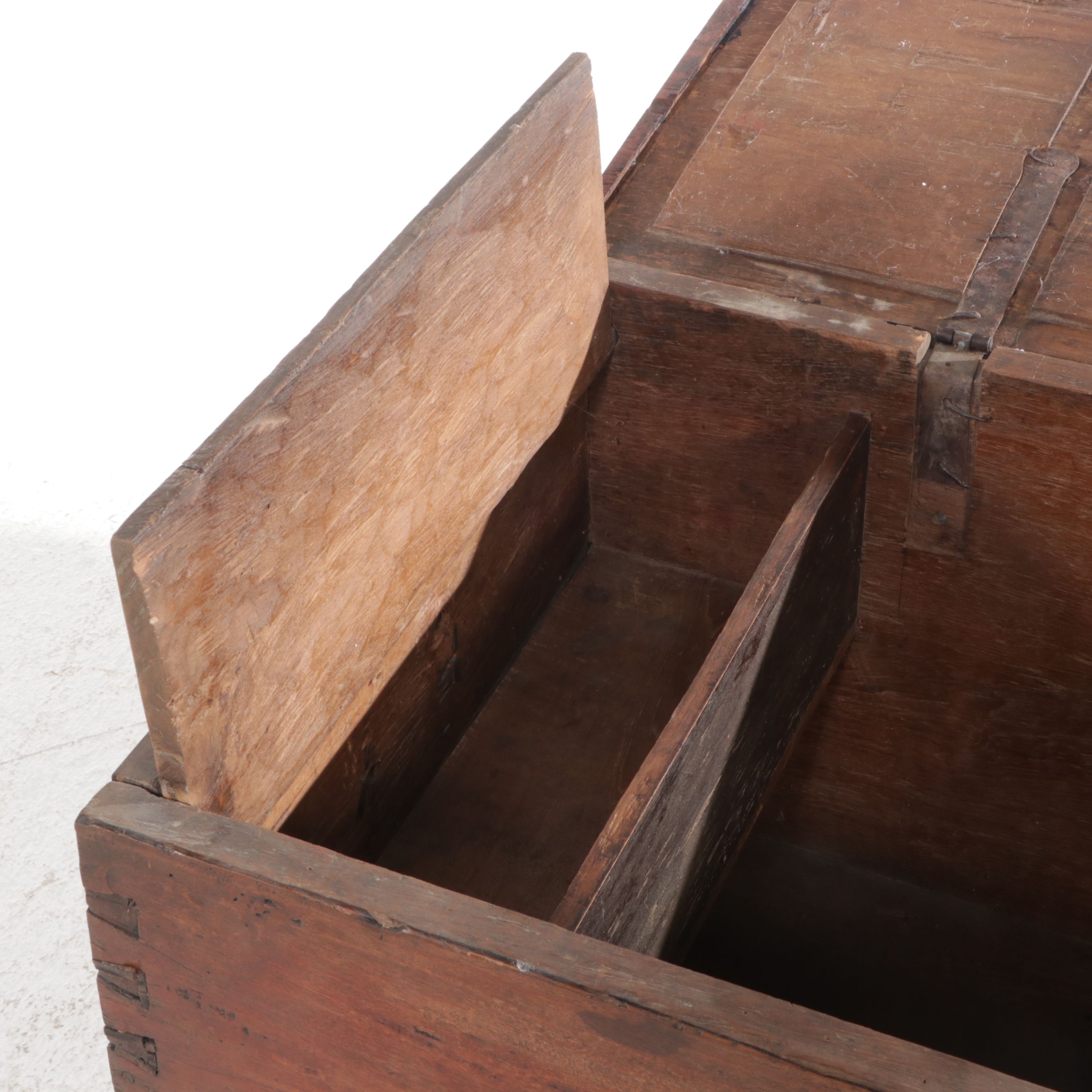 Dovetailed Elm Chest, 18th Century