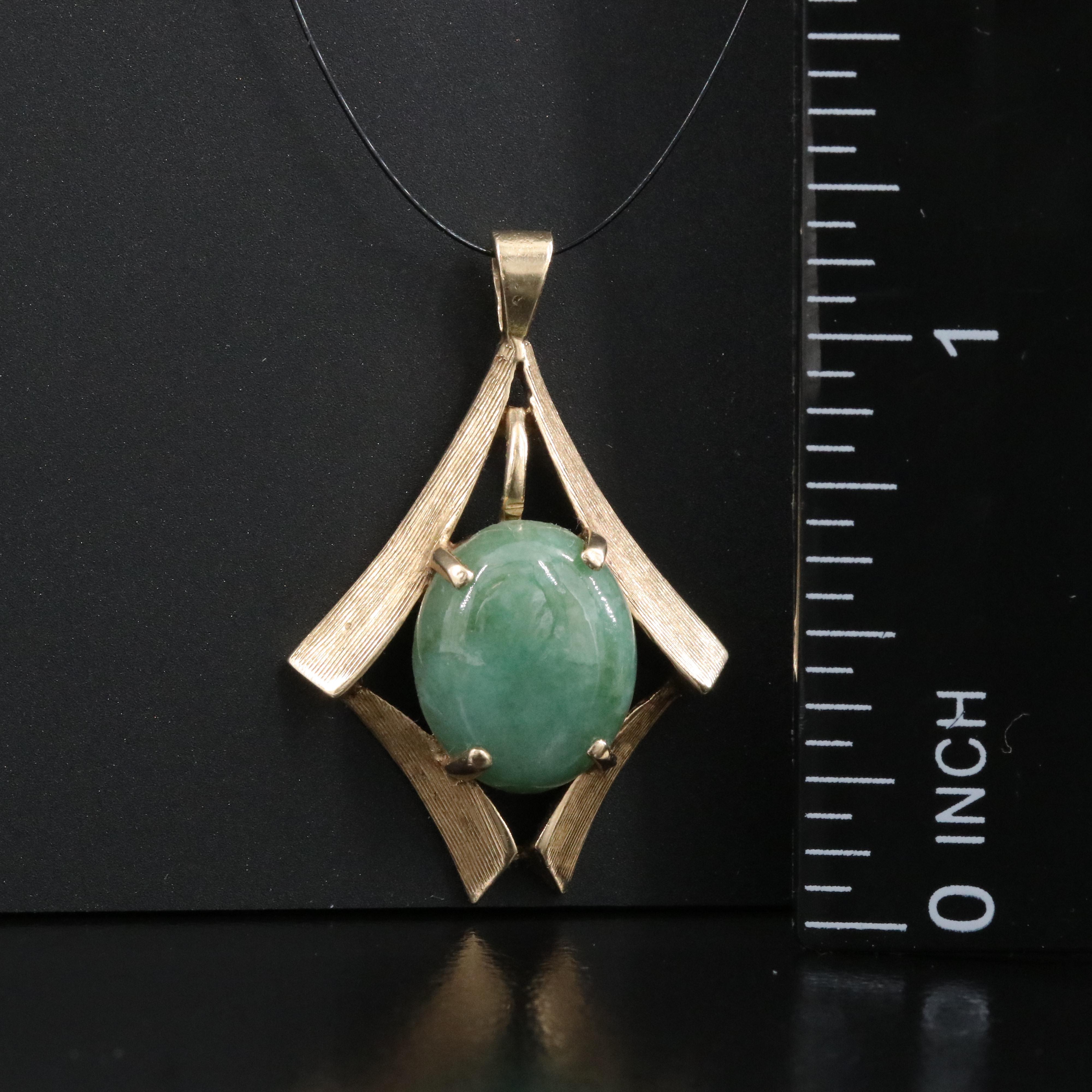 Vintage 14K Jadeite Pendant