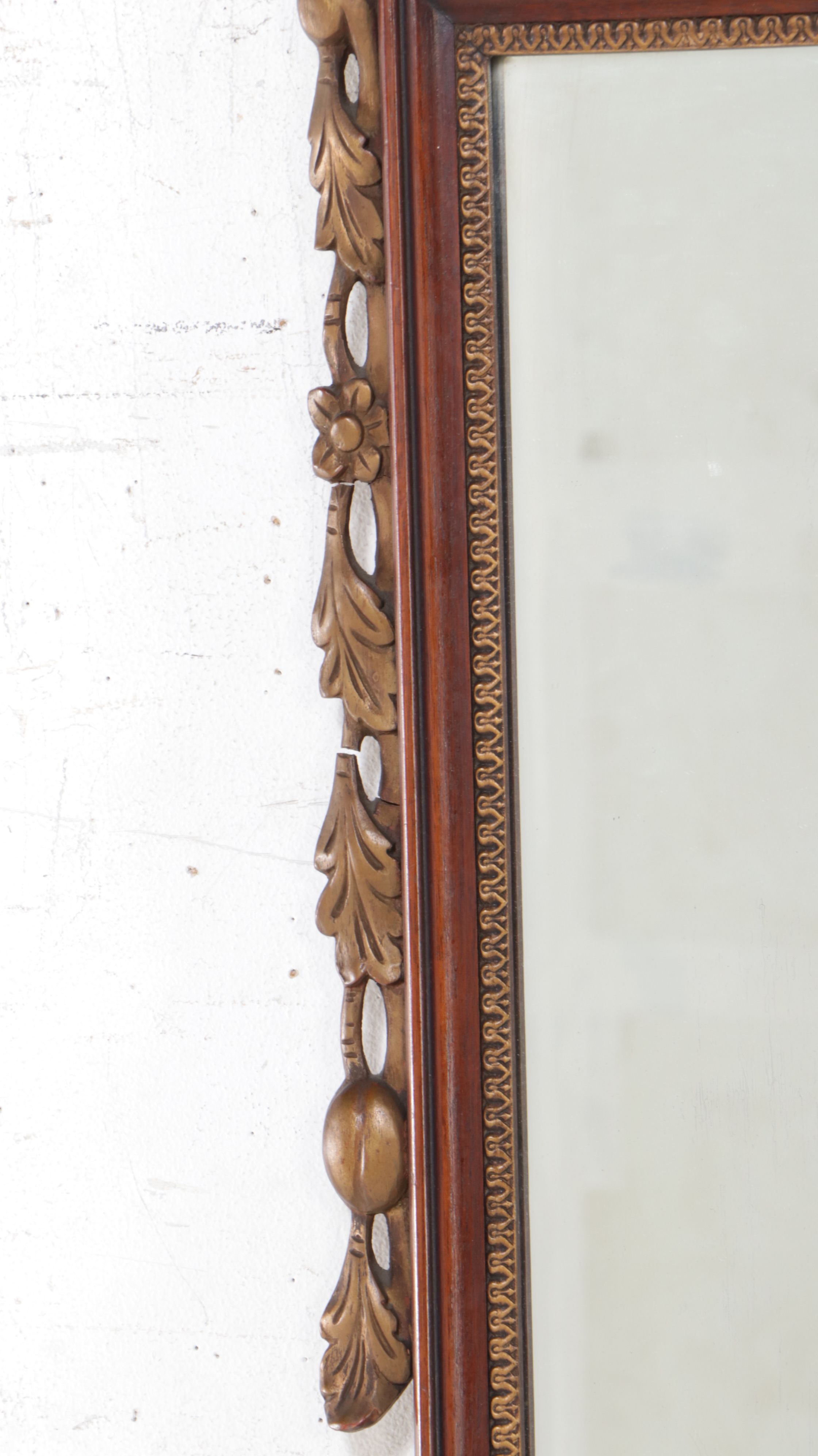 Kindel Queen Anne Style Mahogany and Parcel Gilt "Oxford" Wall Mirror