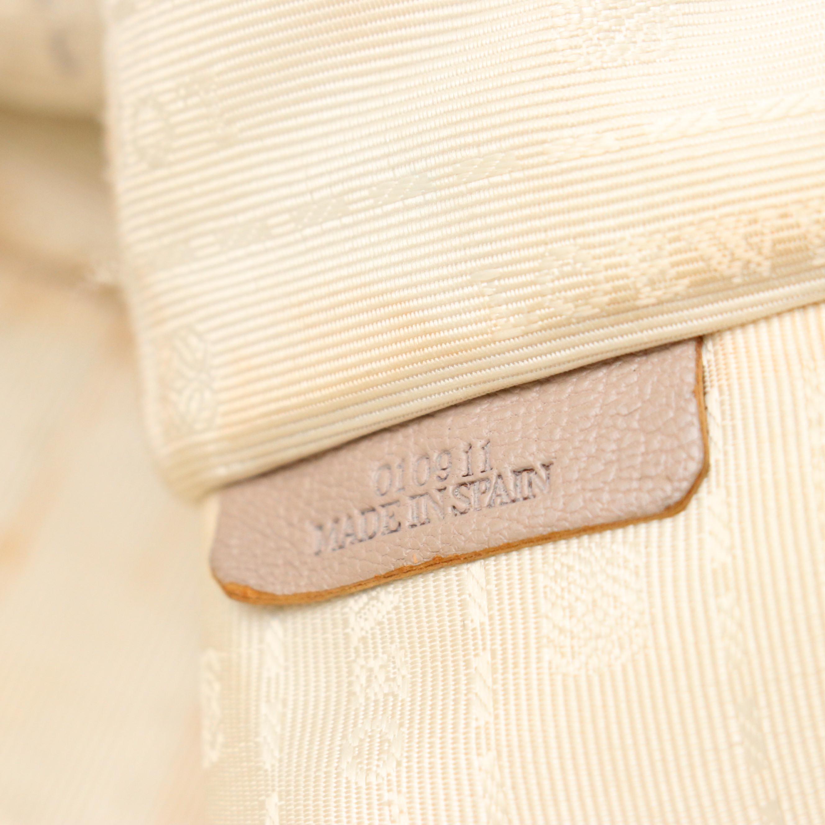 Loewe Anagram Grain Leather Amazona Tote