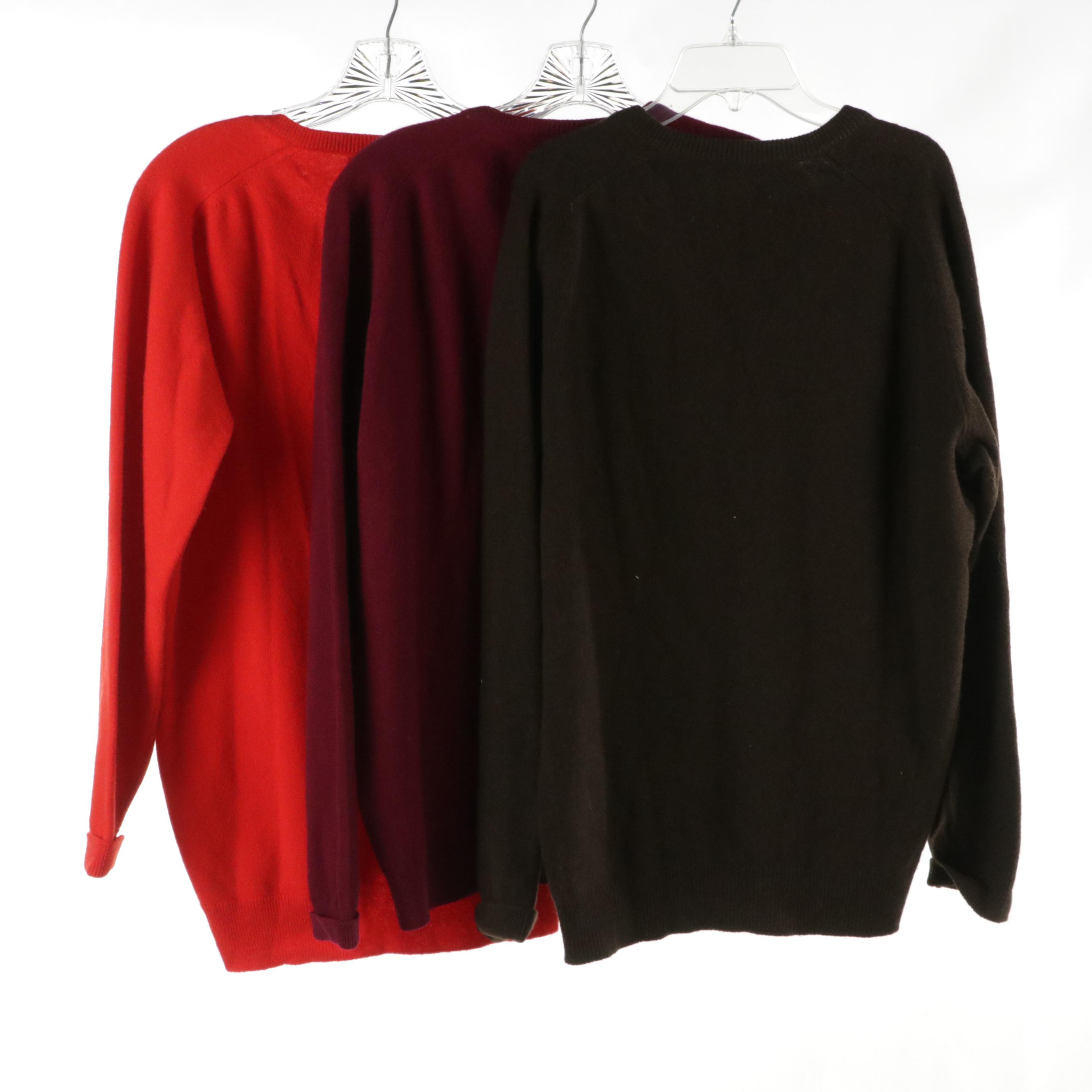 Men's Pringle Vintage V-Neck Cashmere Knit Sweaters