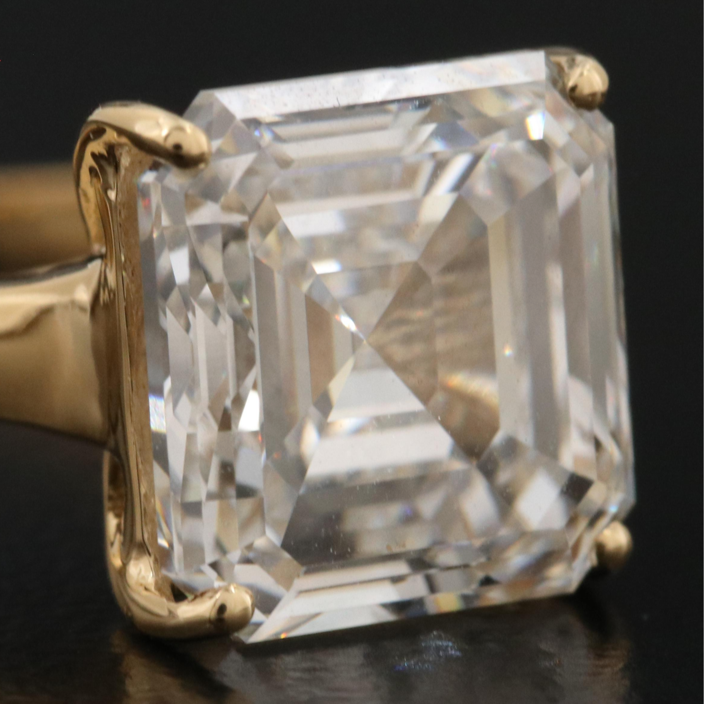 18K 5.01 CT Lab Grown Diamond Solitaire Ring with IGI Report