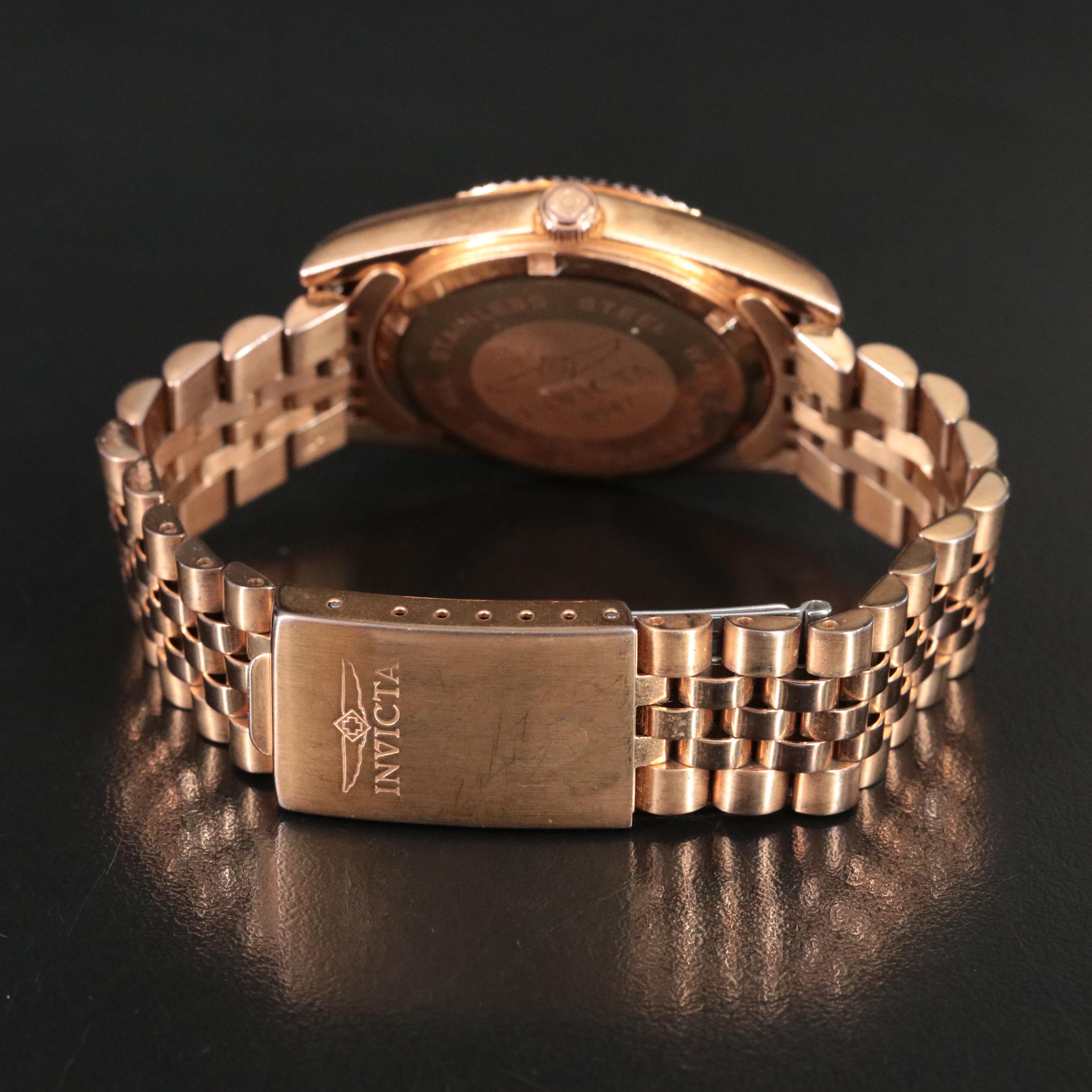 Invicta Camelot 50m Date Quartz Watch