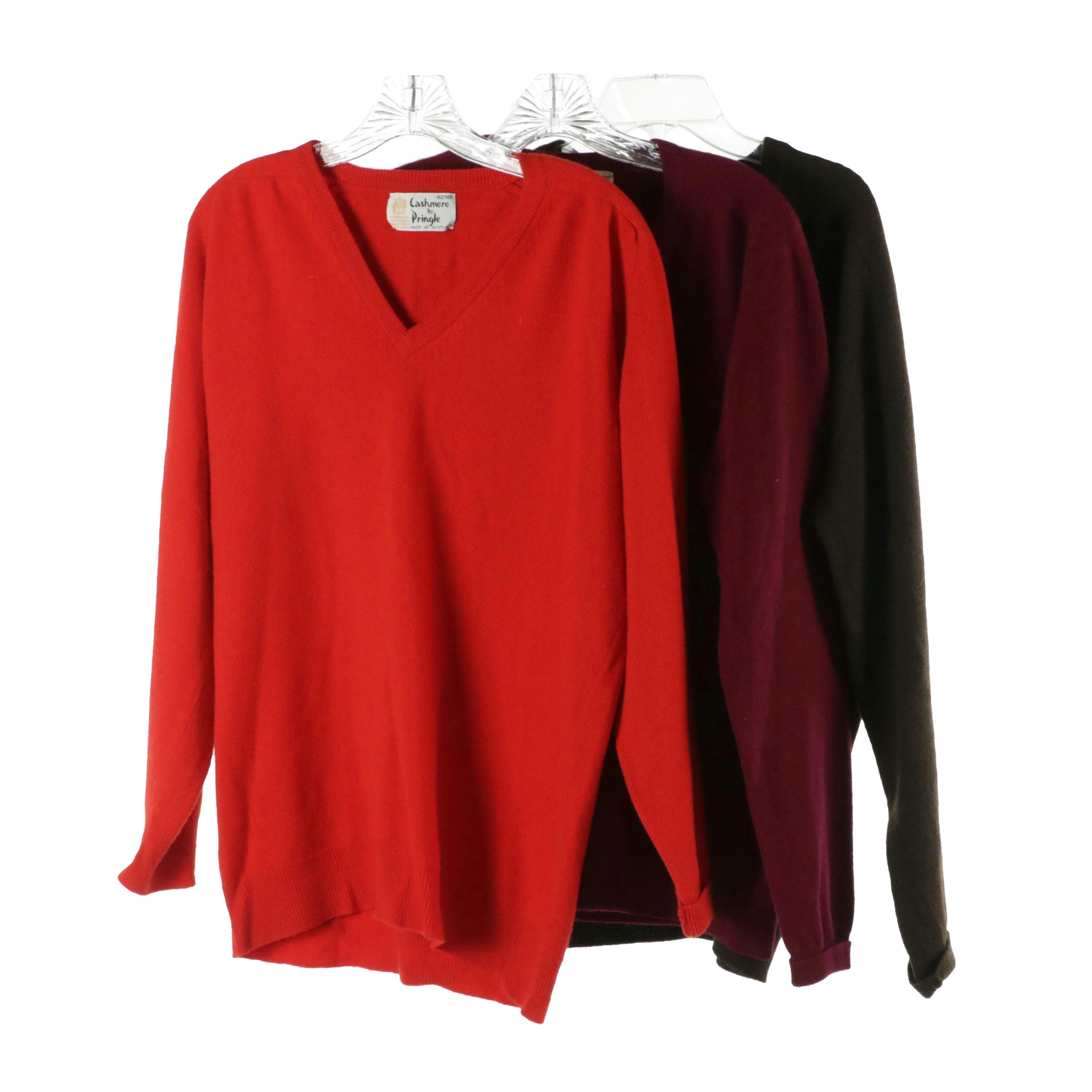 Men's Pringle Vintage V-Neck Cashmere Knit Sweaters