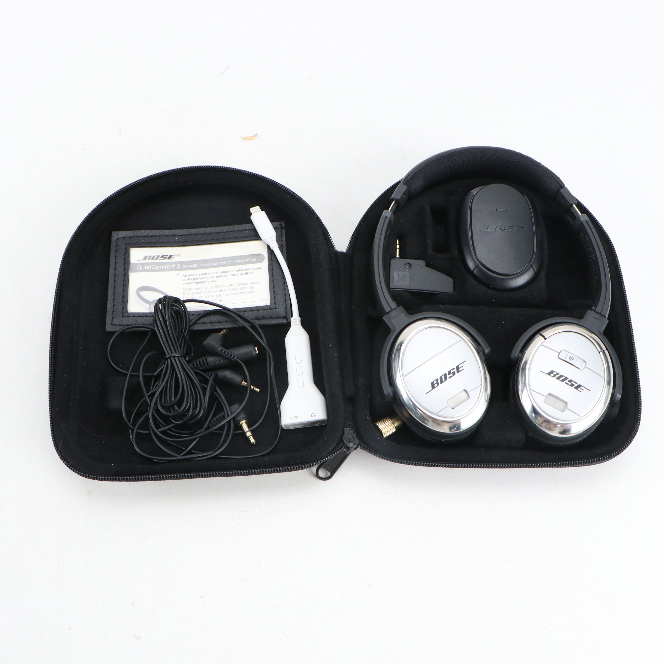 Mintek MDP-1770 7" Monitor Portable DVD Player with Bose Headphones