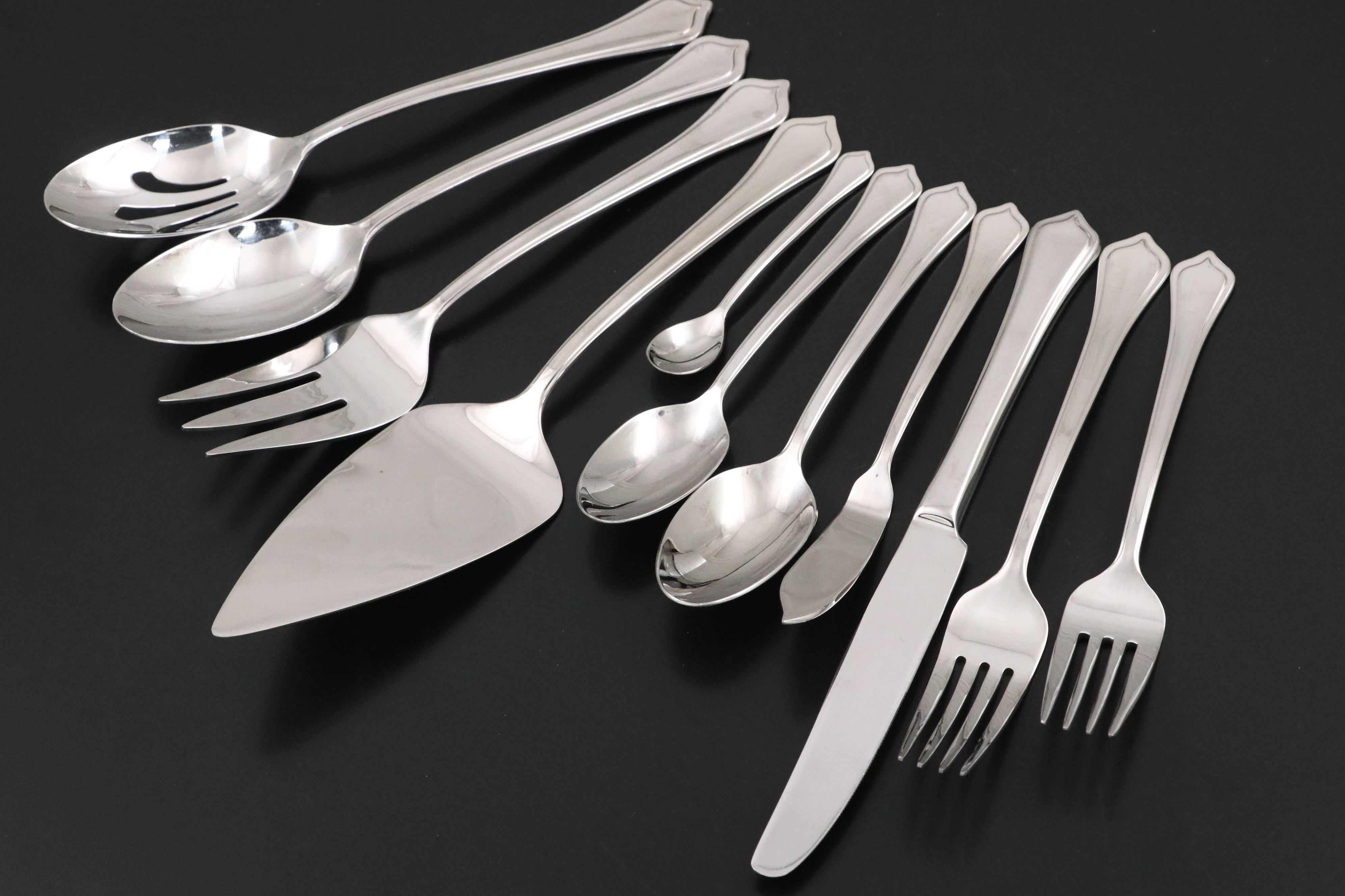 Oneida Silver Plate, Reed & Barton Stainless Steel, and More Flatware