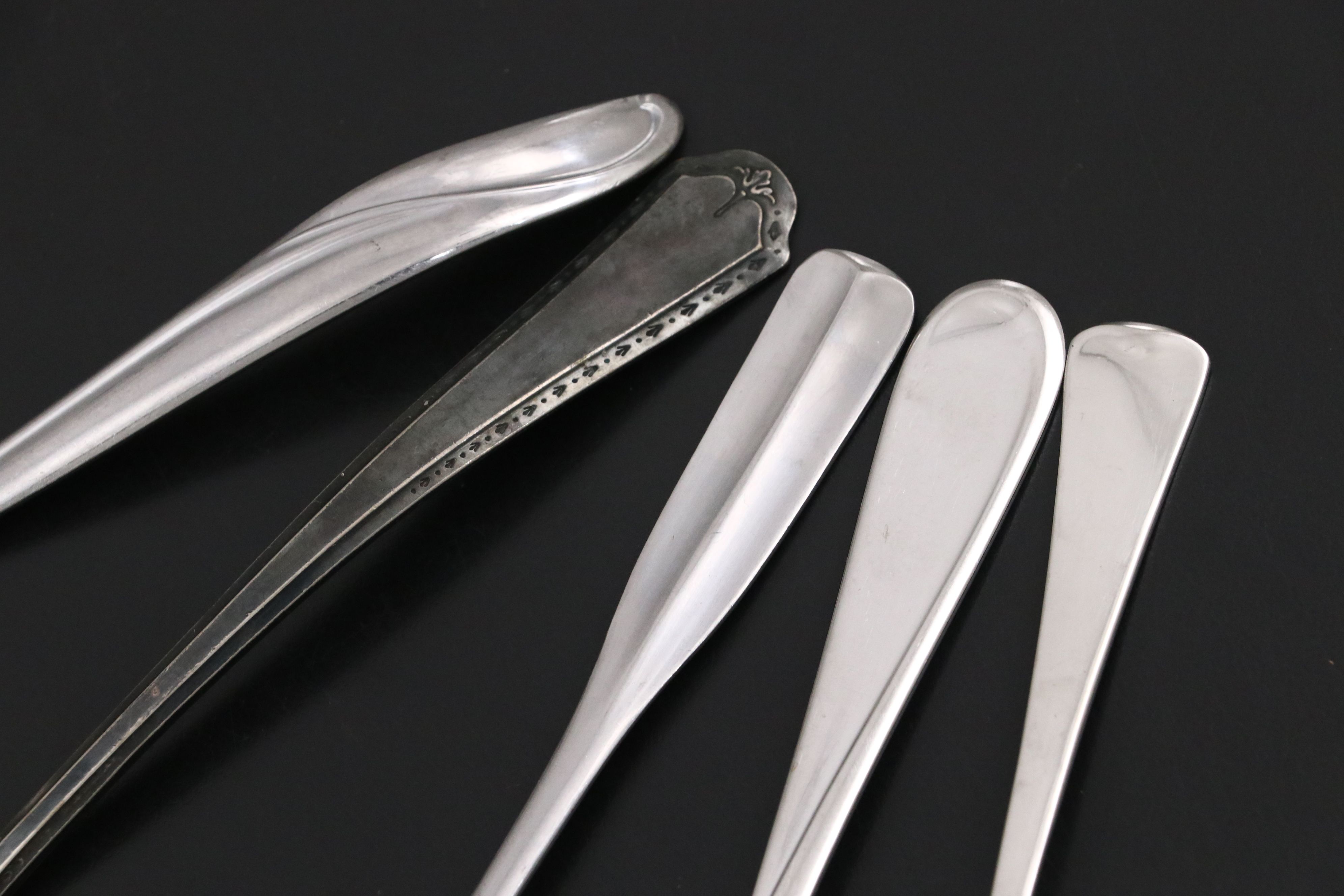 Oneida Silver Plate, Reed & Barton Stainless Steel, and More Flatware