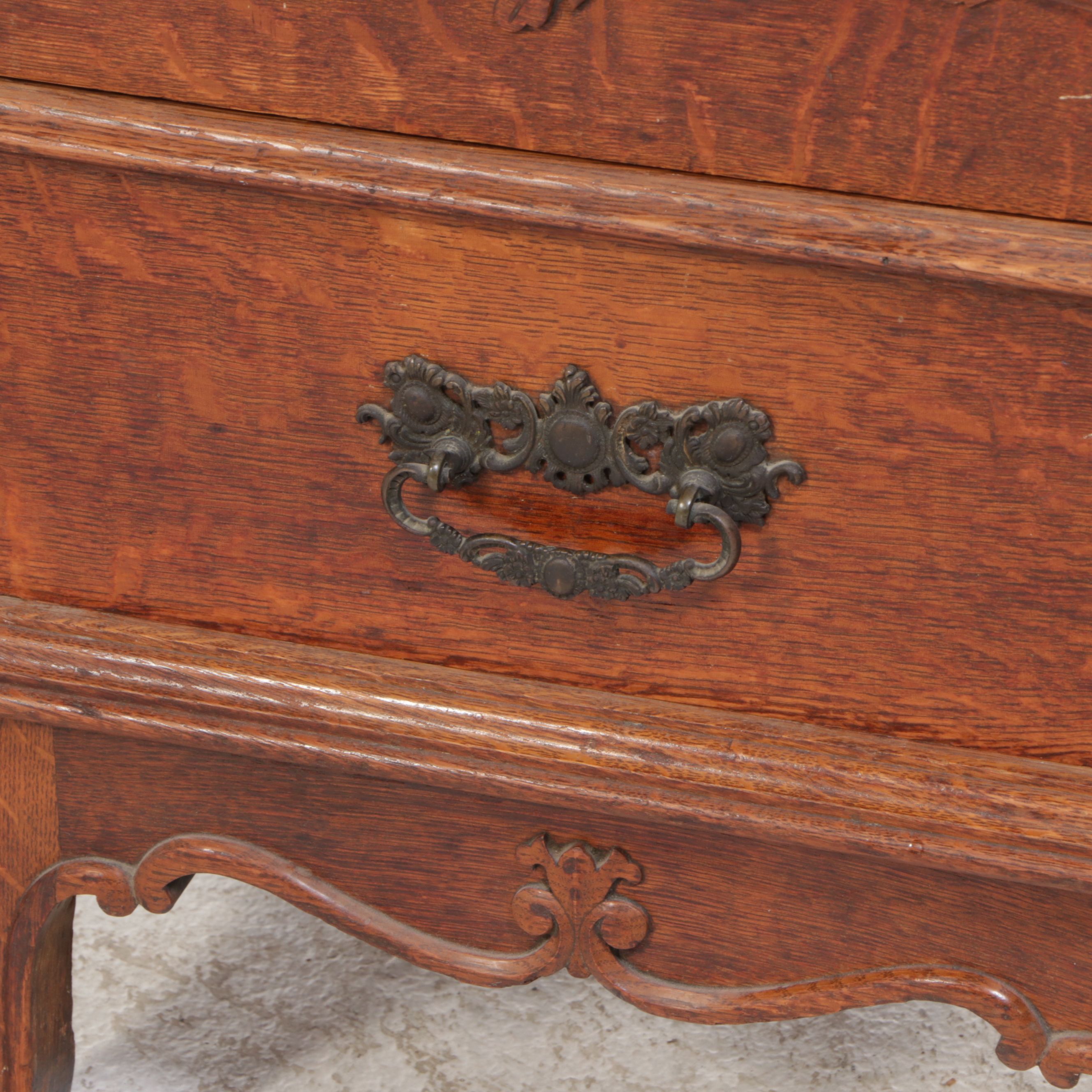 American Art Nouveau Style Oak China Cabinet, Late 19th/Early 20th Century