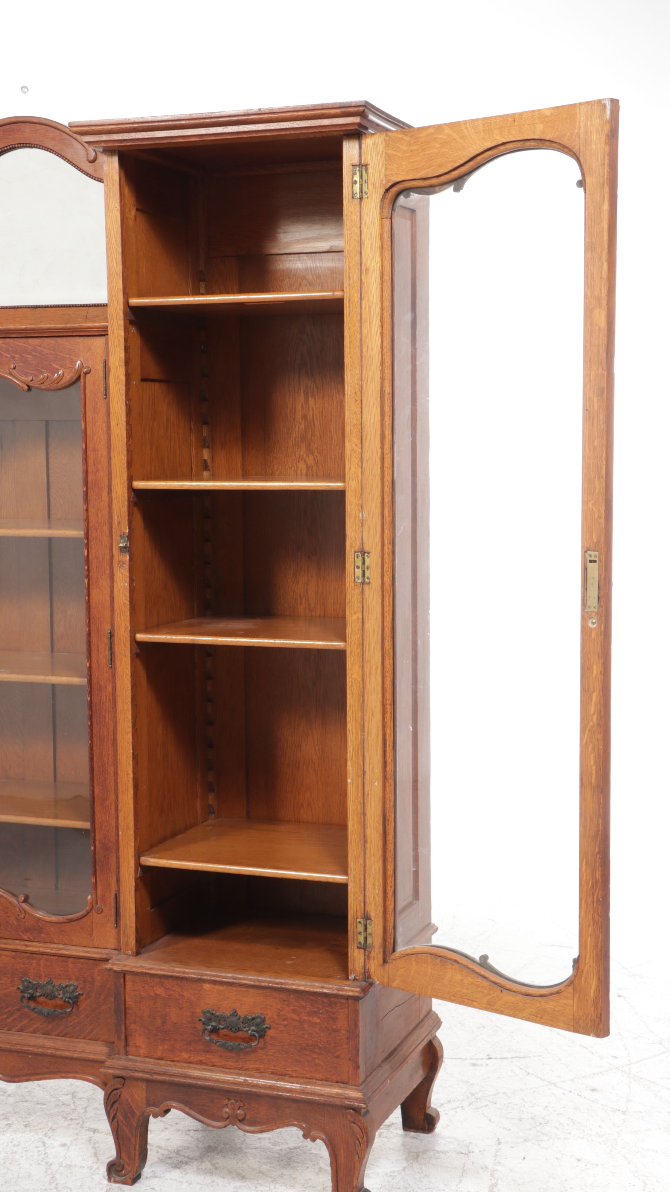 American Art Nouveau Style Oak China Cabinet, Late 19th/Early 20th Century