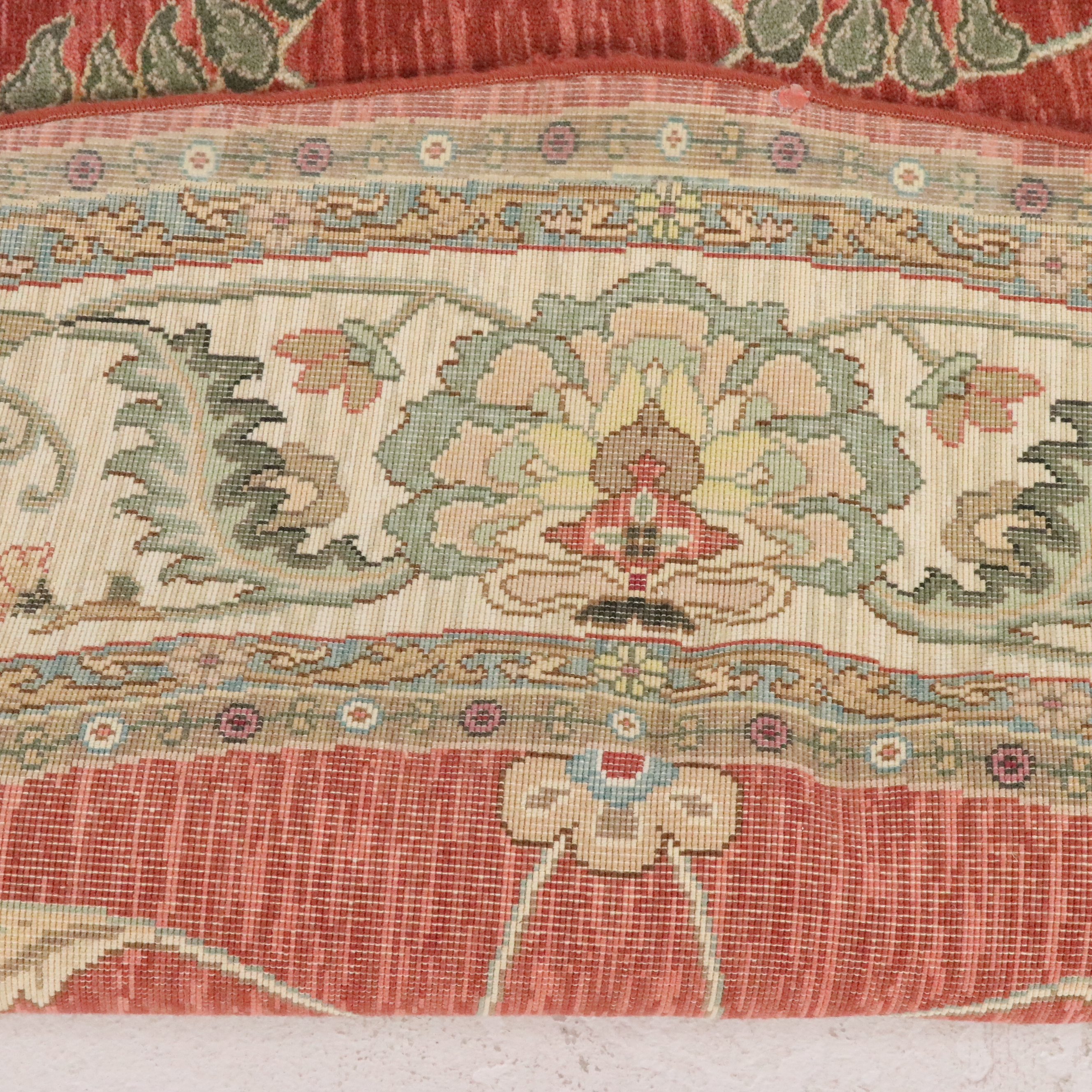 8'7 Round Machine Made Karastan Ashara "Agra" Area Rug