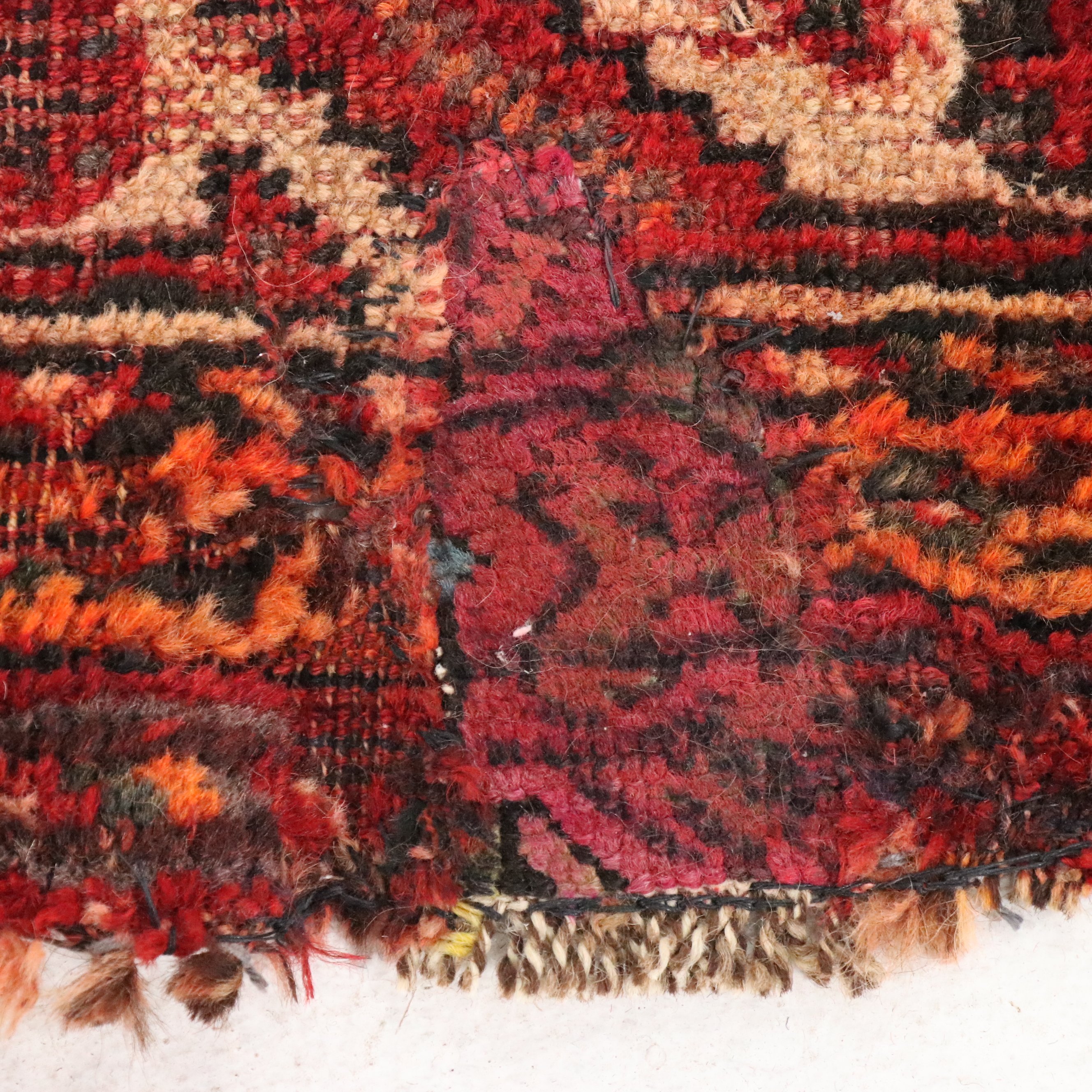 7'2 x 9'11 Hand-Knotted Persian Qashqai Area Rug