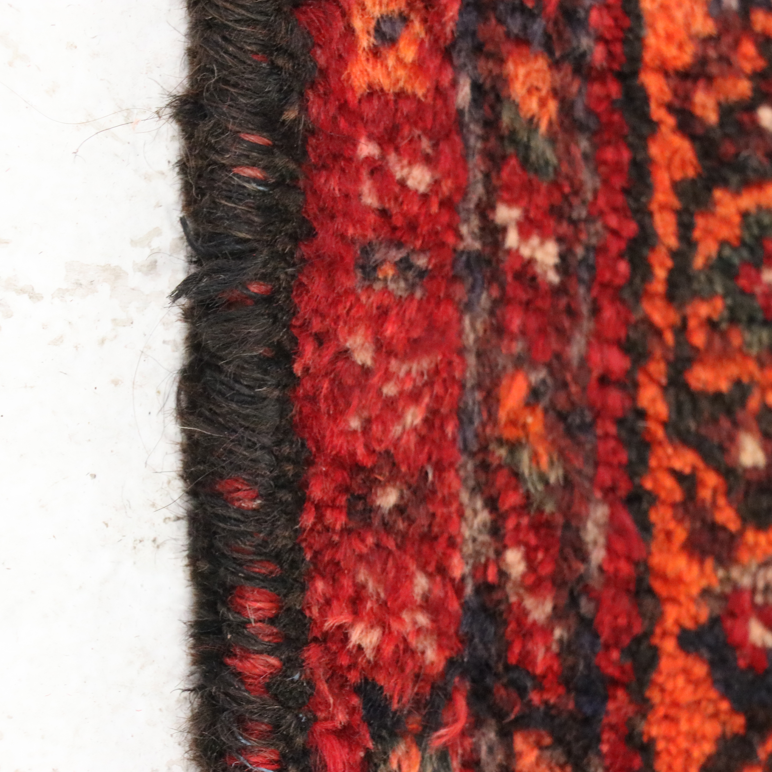 7'2 x 9'11 Hand-Knotted Persian Qashqai Area Rug