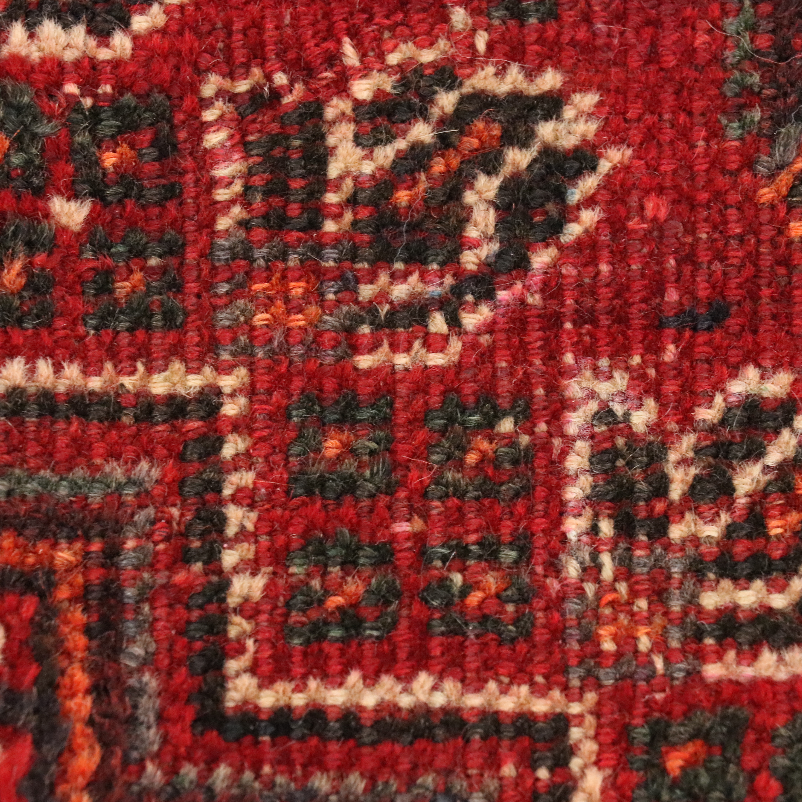 7'2 x 9'11 Hand-Knotted Persian Qashqai Area Rug