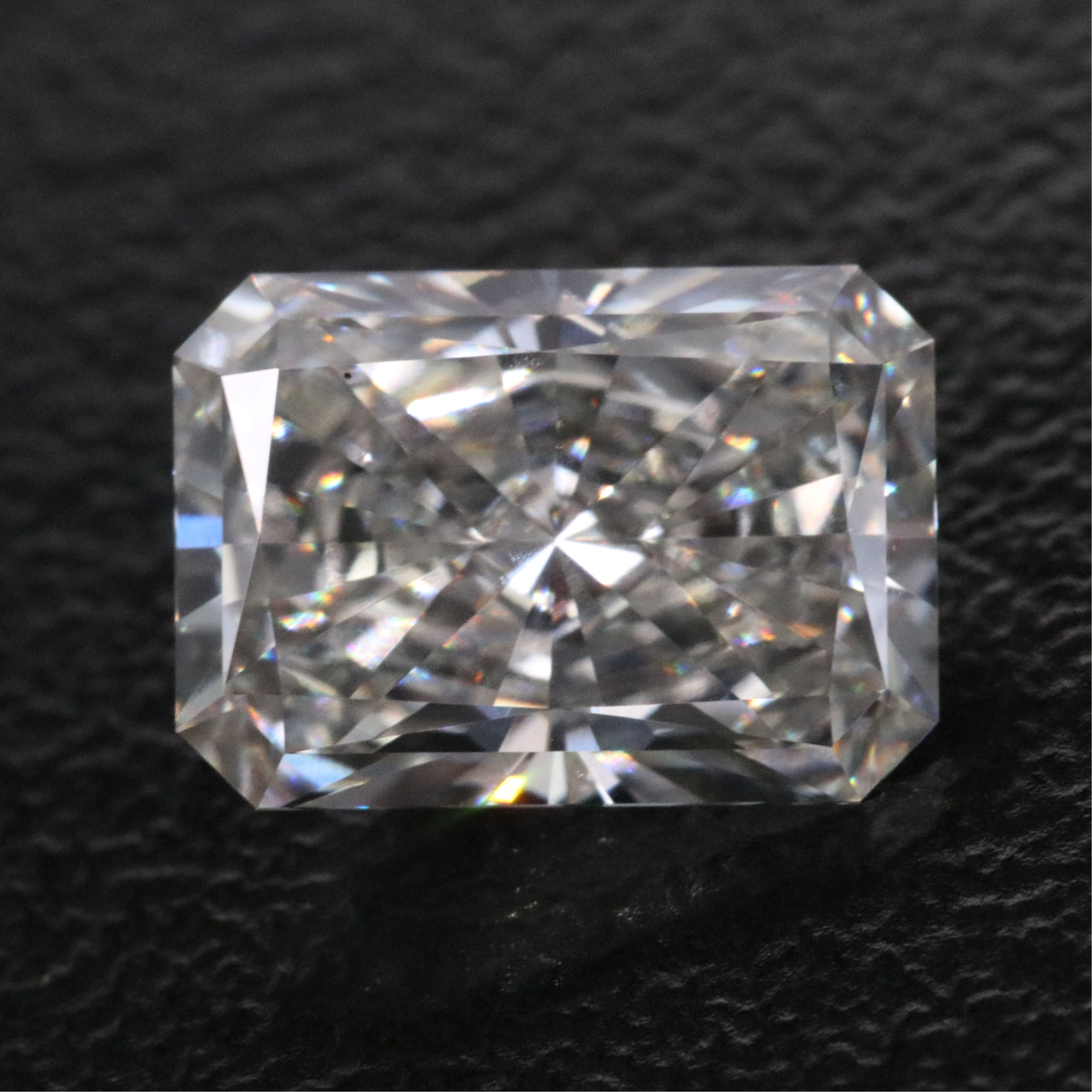 Loose 1.87 CT Lab Grown Diamond with IGI Report