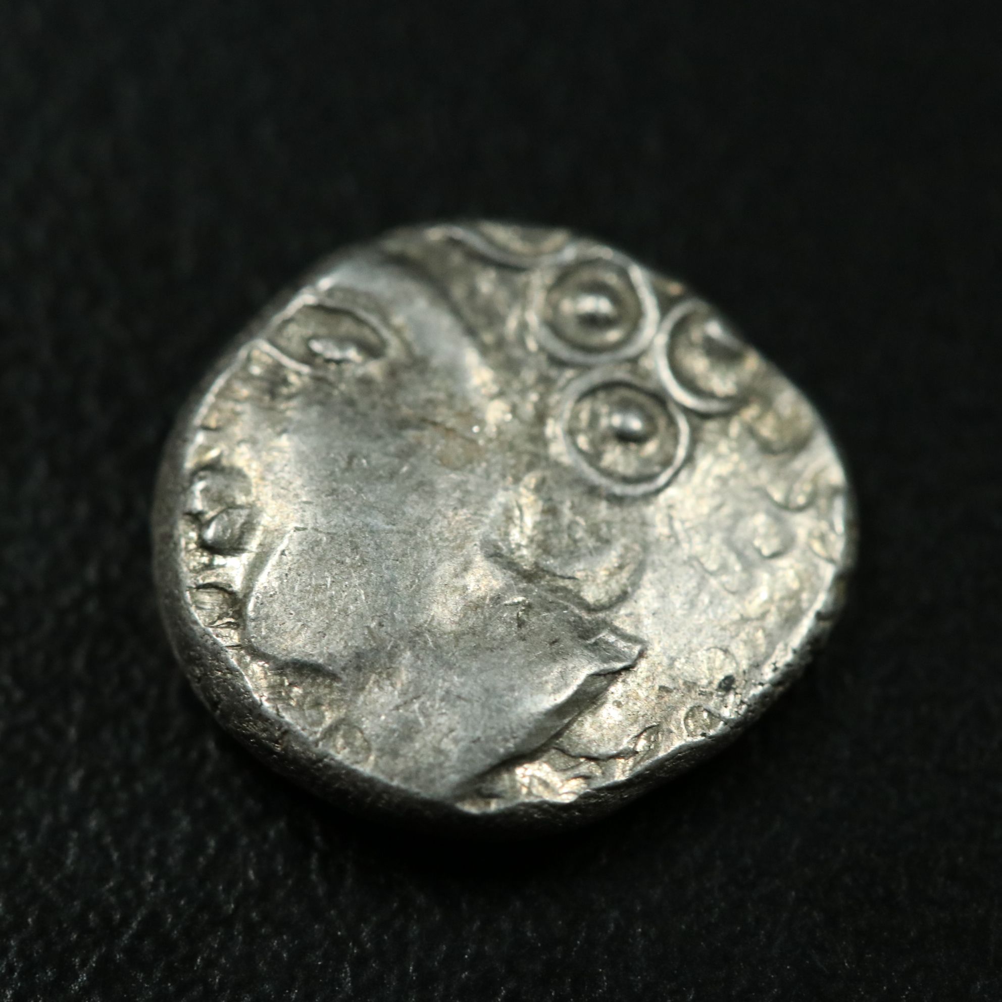 Ancient Celtic Gaul AR Quinarius Coin of Sequani Tribe, ca. 50 B.C.