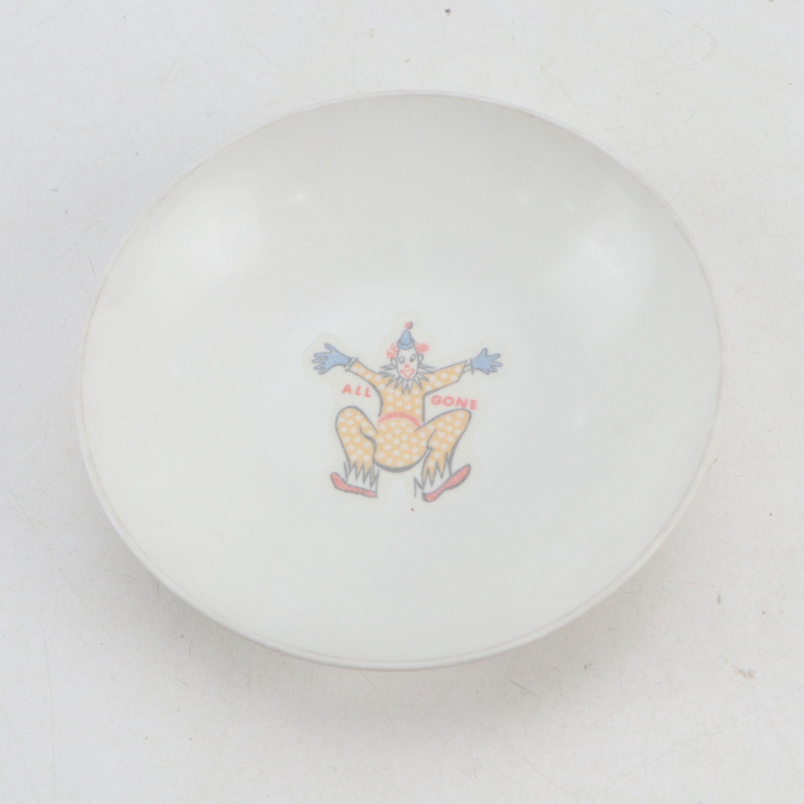 Oneida Deluxe Melamine Plate and Bowl with Plastic Children's Dinnerware