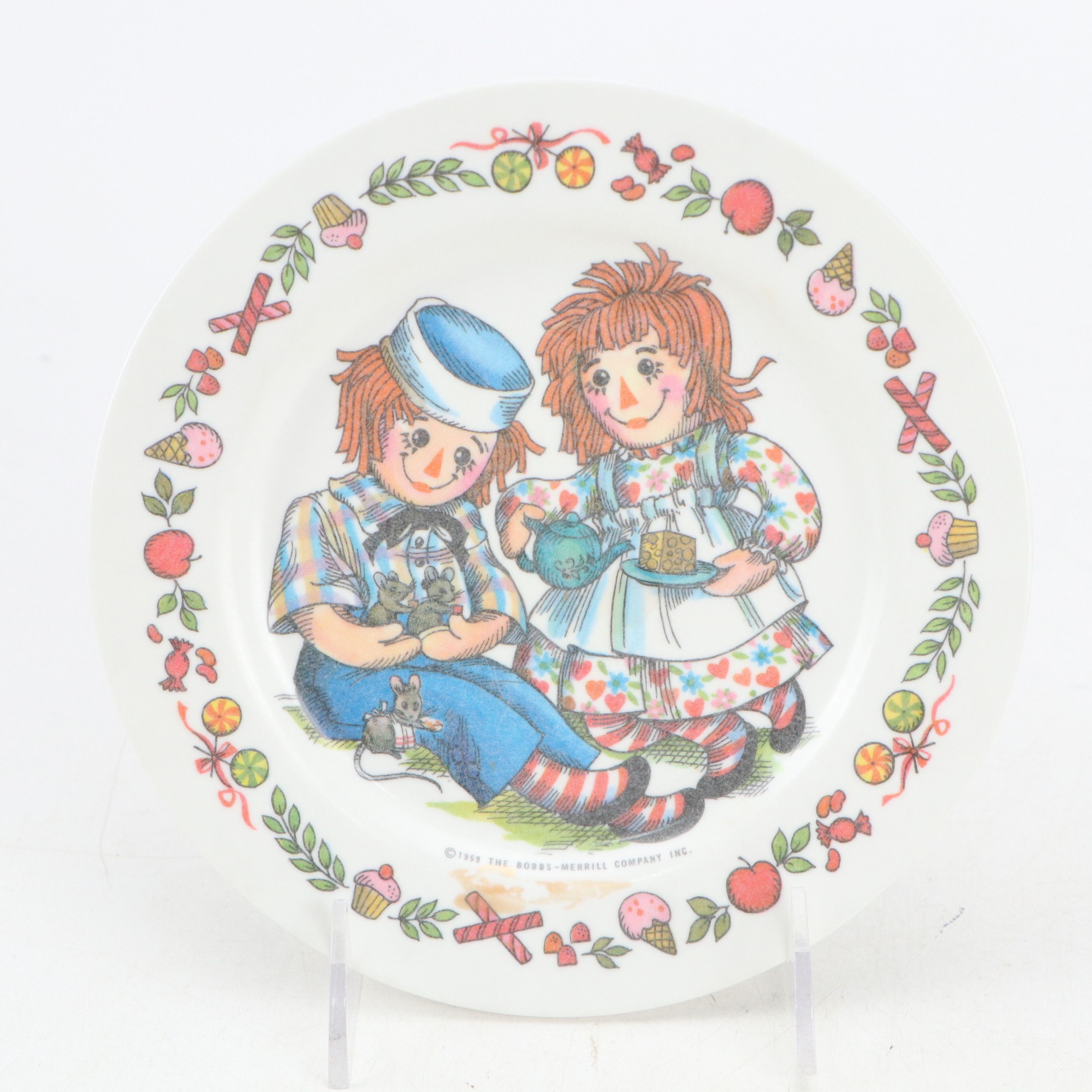 Oneida Deluxe Melamine Plate and Bowl with Plastic Children's Dinnerware