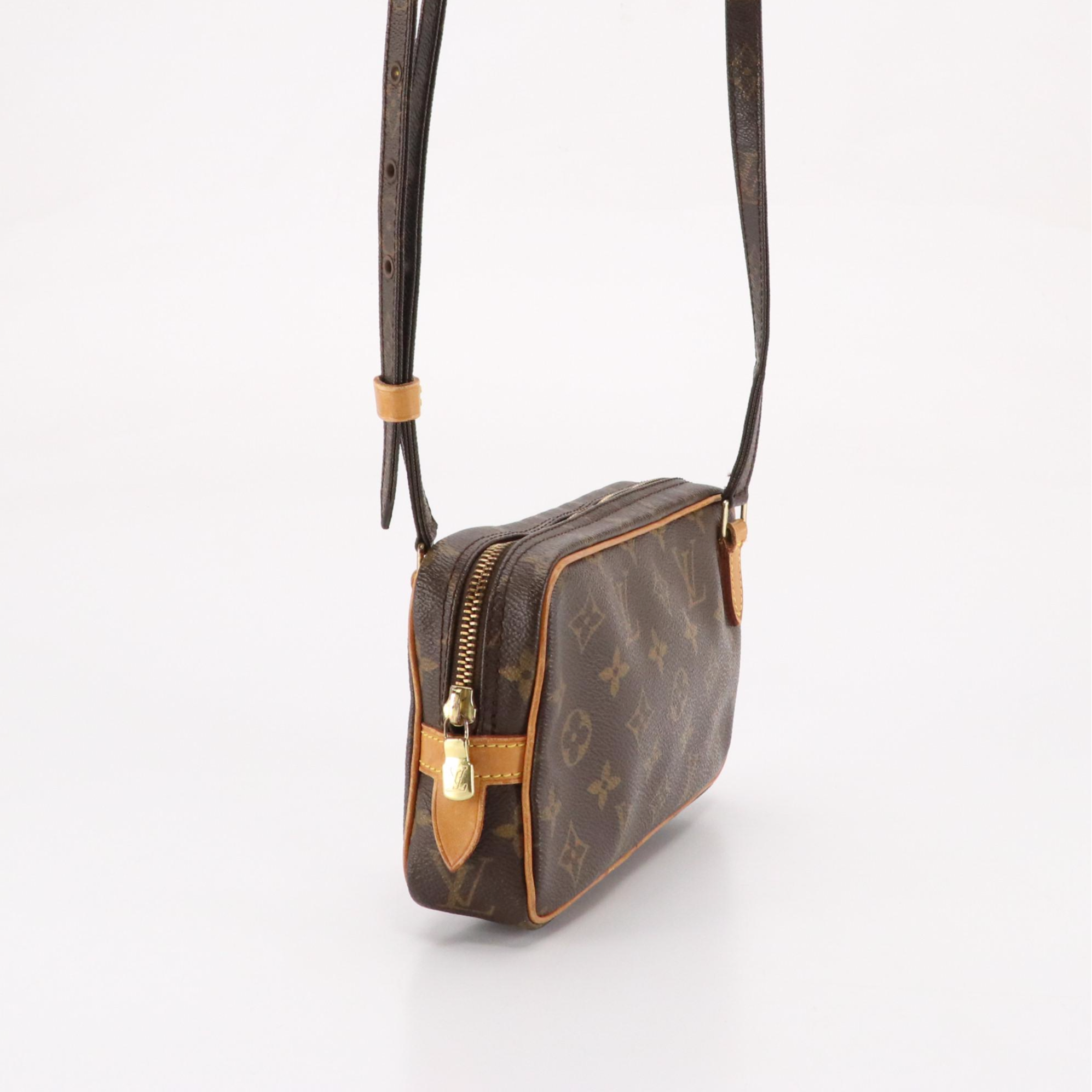 Louis Vuitton Pochette Marly Bandoulière in Monogram Canvas