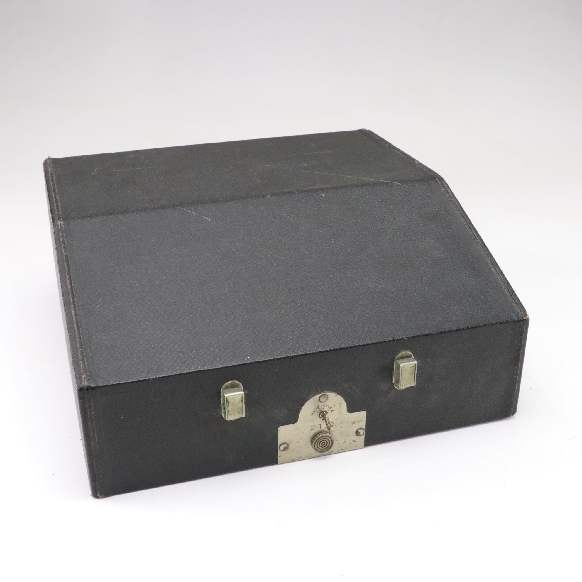 Underwood Type C 4-Bank Portable Typewriter, 1930