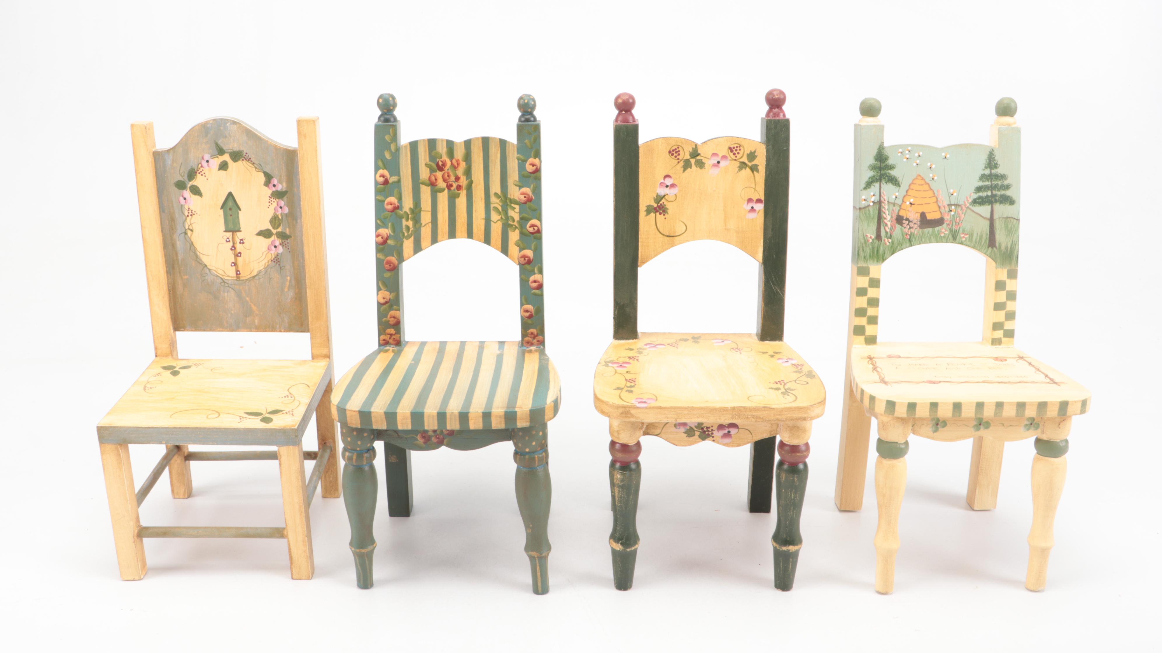 Mills River Folk Art Miniature Painted Chairs and Table, Late 20th/ Early 21st C