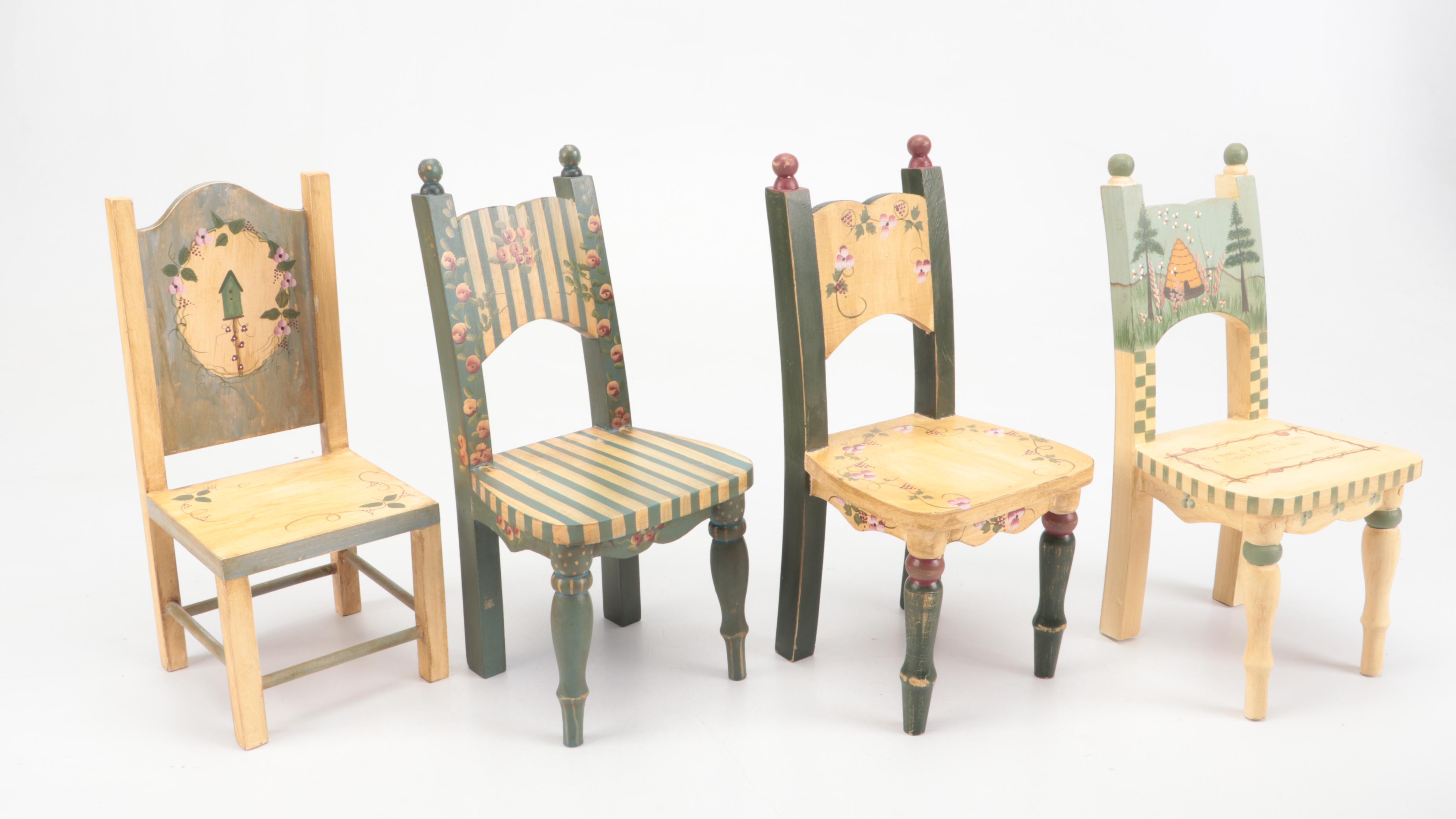 Mills River Folk Art Miniature Painted Chairs and Table, Late 20th/ Early 21st C