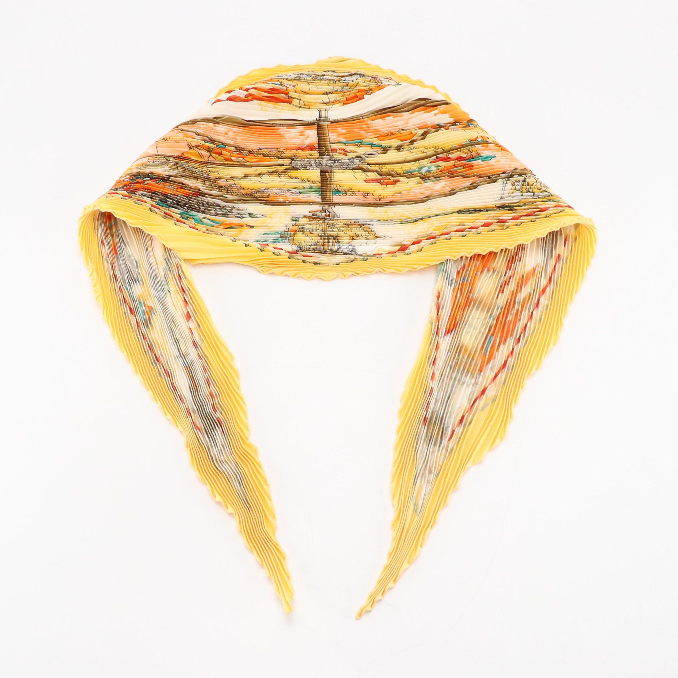 Hermès "Vive le Vent" Plissé Scarf 90 in Silk Twill with Box and Booklet