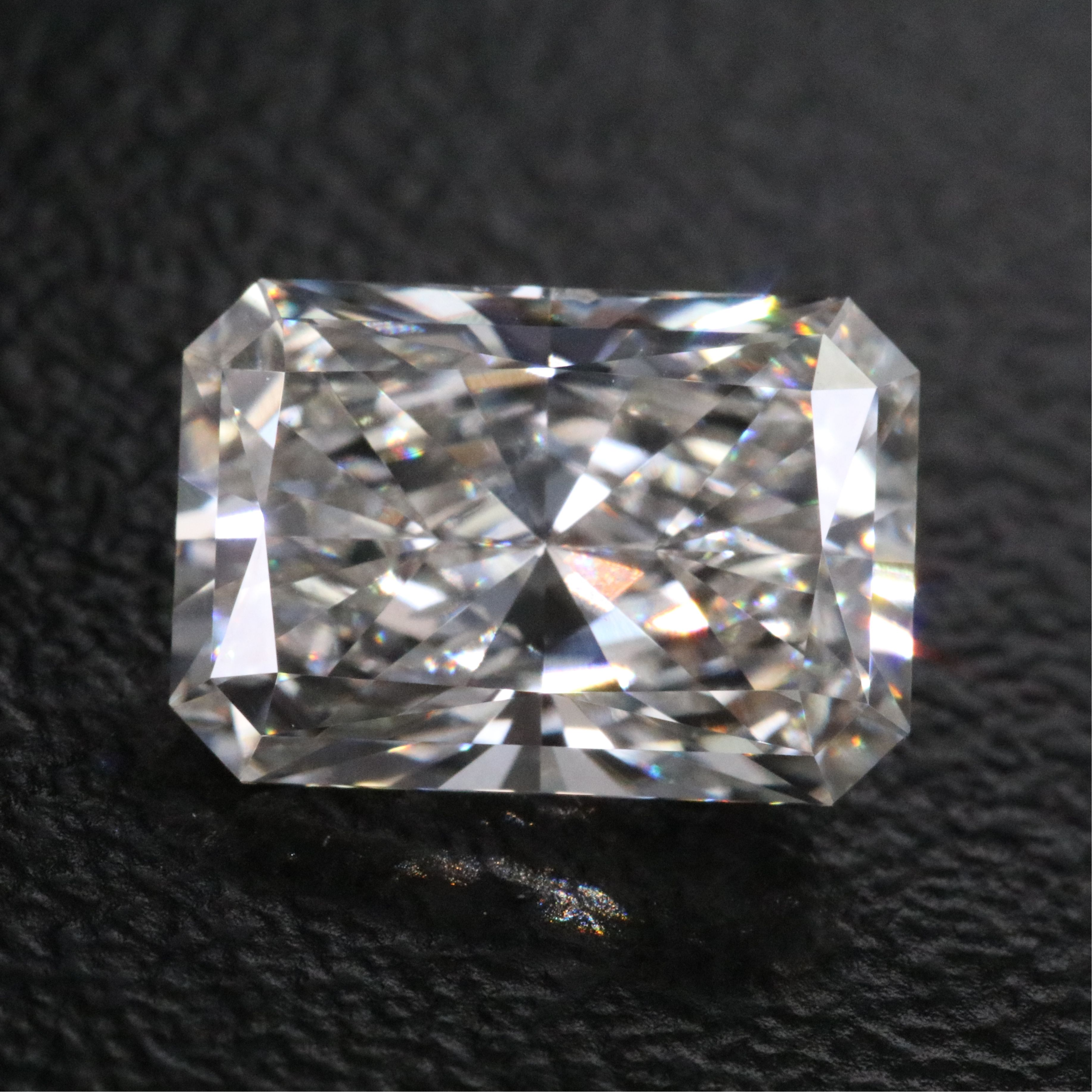 Loose 1.88 CT Lab Grown Diamond with IGI Report