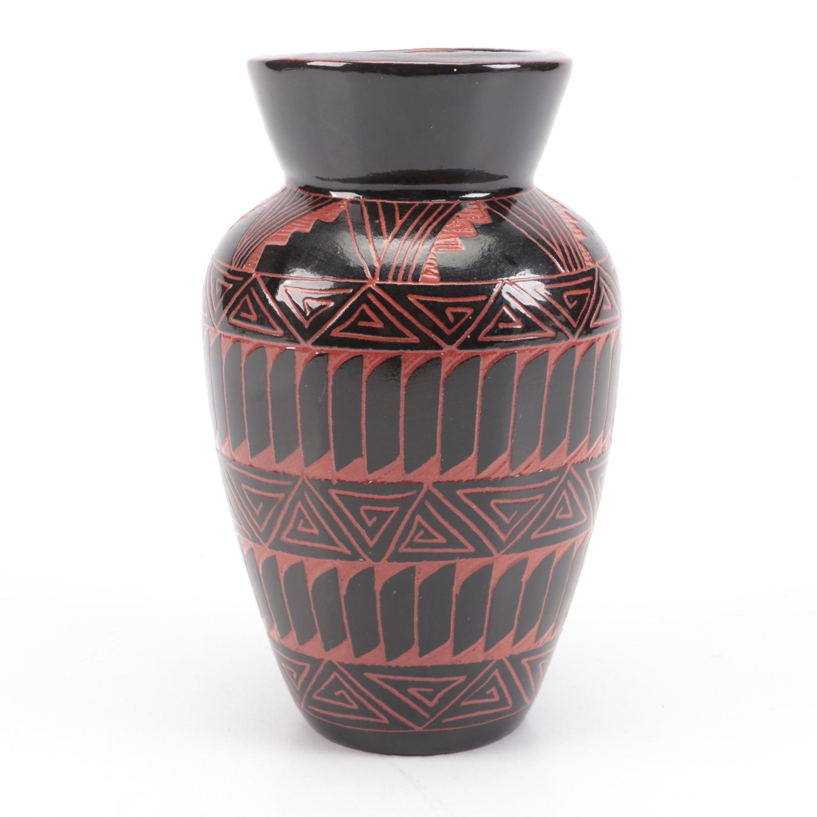 Priscilla Benally & Melvin Chavez Navajo Sgraffito Art Pottery Vase, 2001