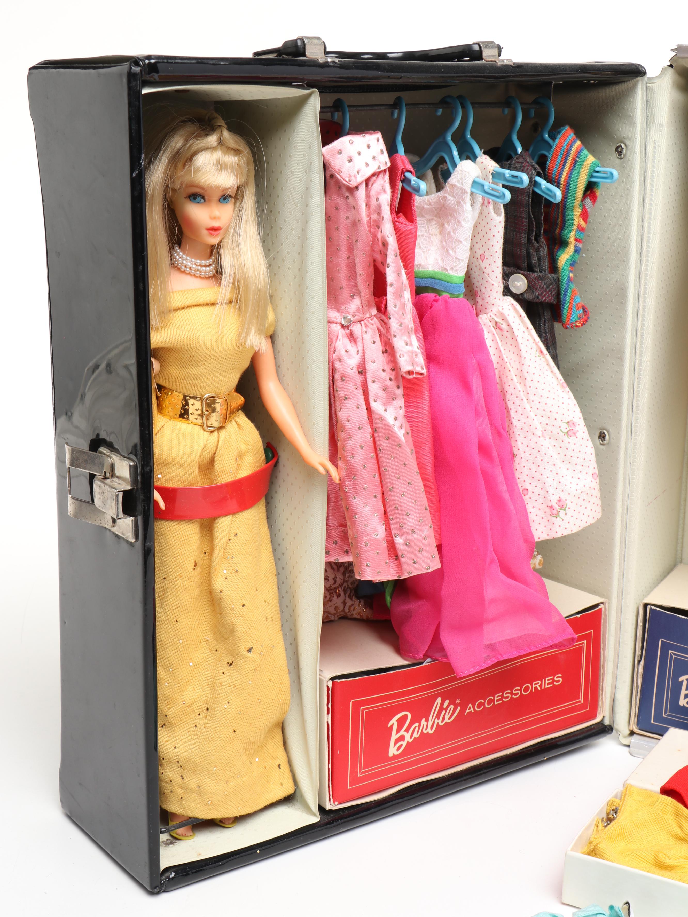 Barbie Fashion Doll Case with Doll, Clothing, and Accessories
