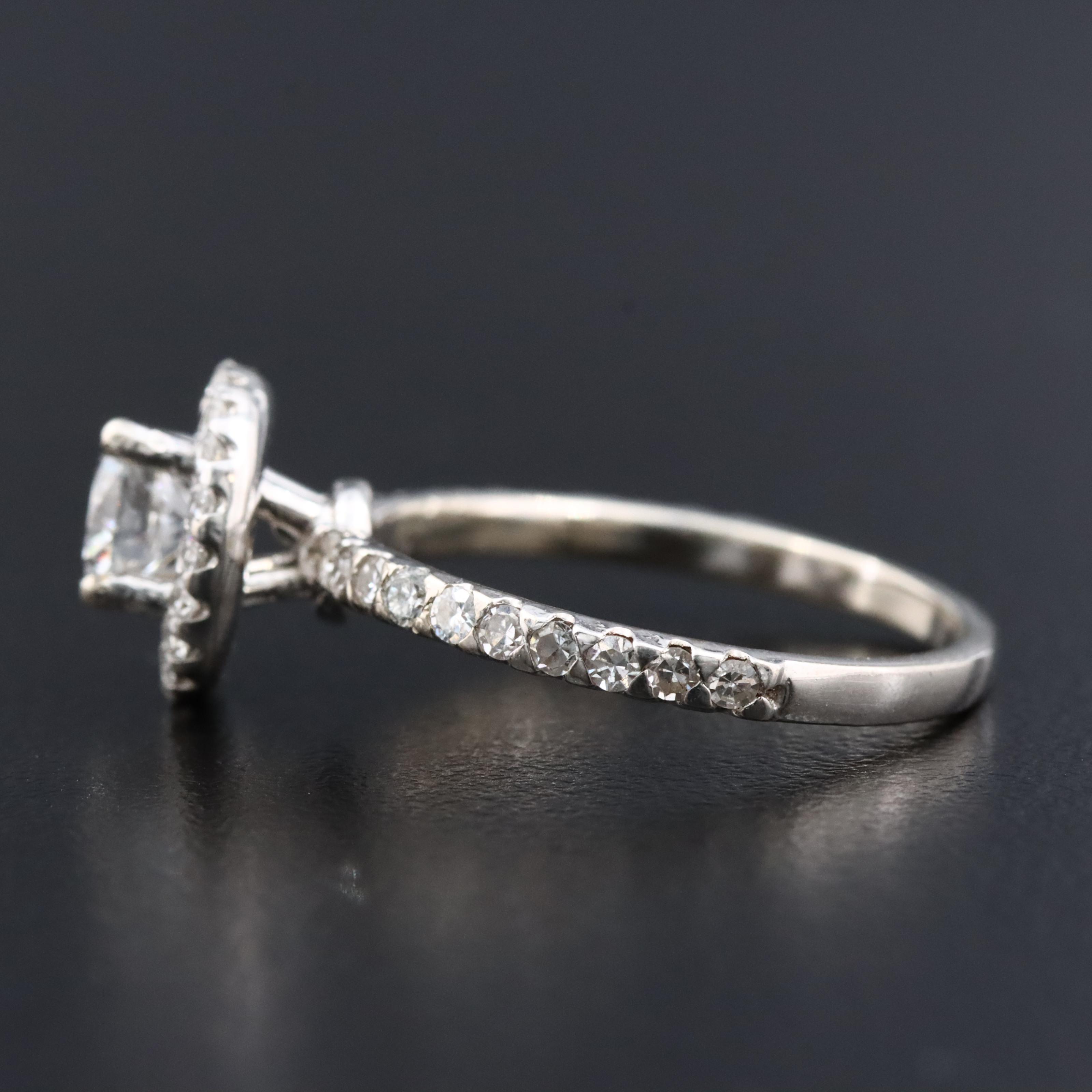 14K 0.97 CTW Daimond Ring with Lab Grown Center