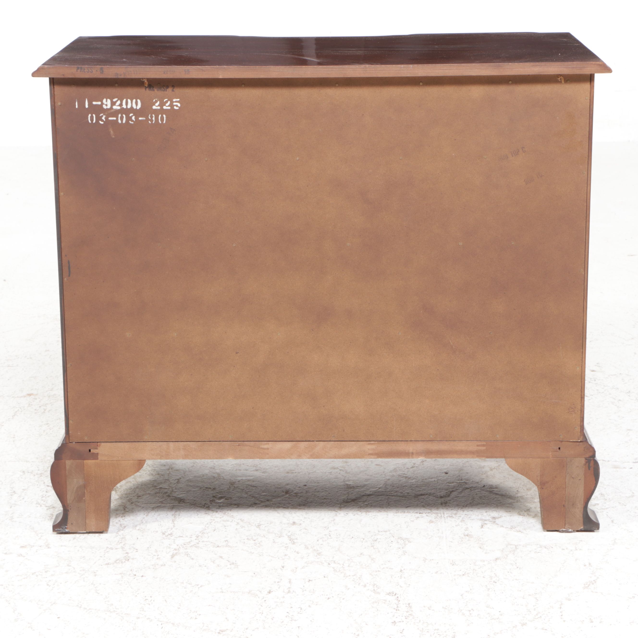 Ethan Allen Chippendale Style Mahogany Bachelor Chest, Late 20th Century