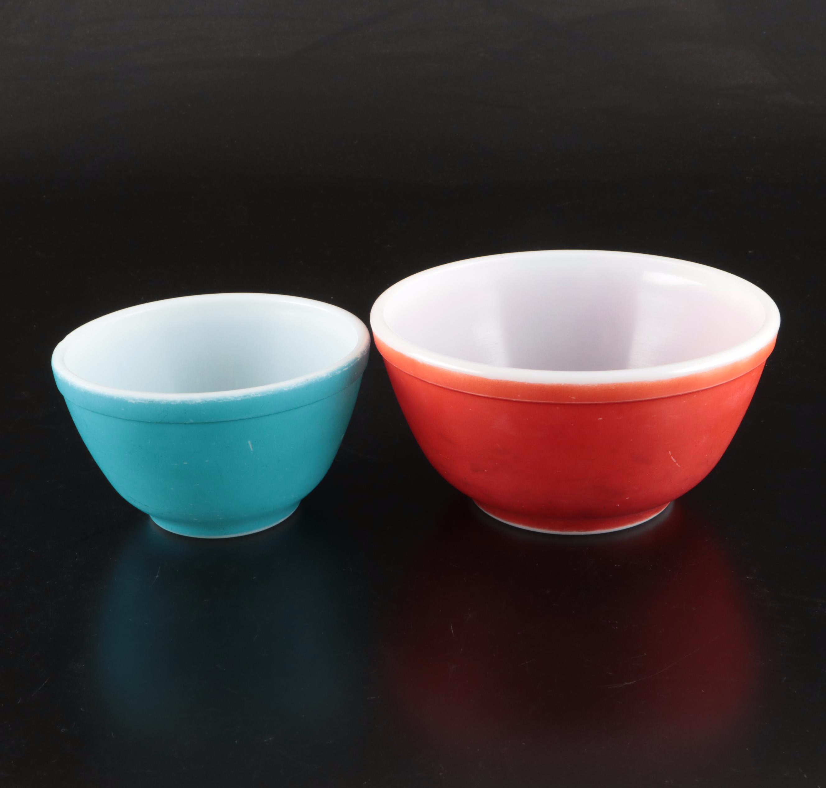 Mid Century Modern Pyrex Primary Color Glass Mixing Bowls, 1949-1957