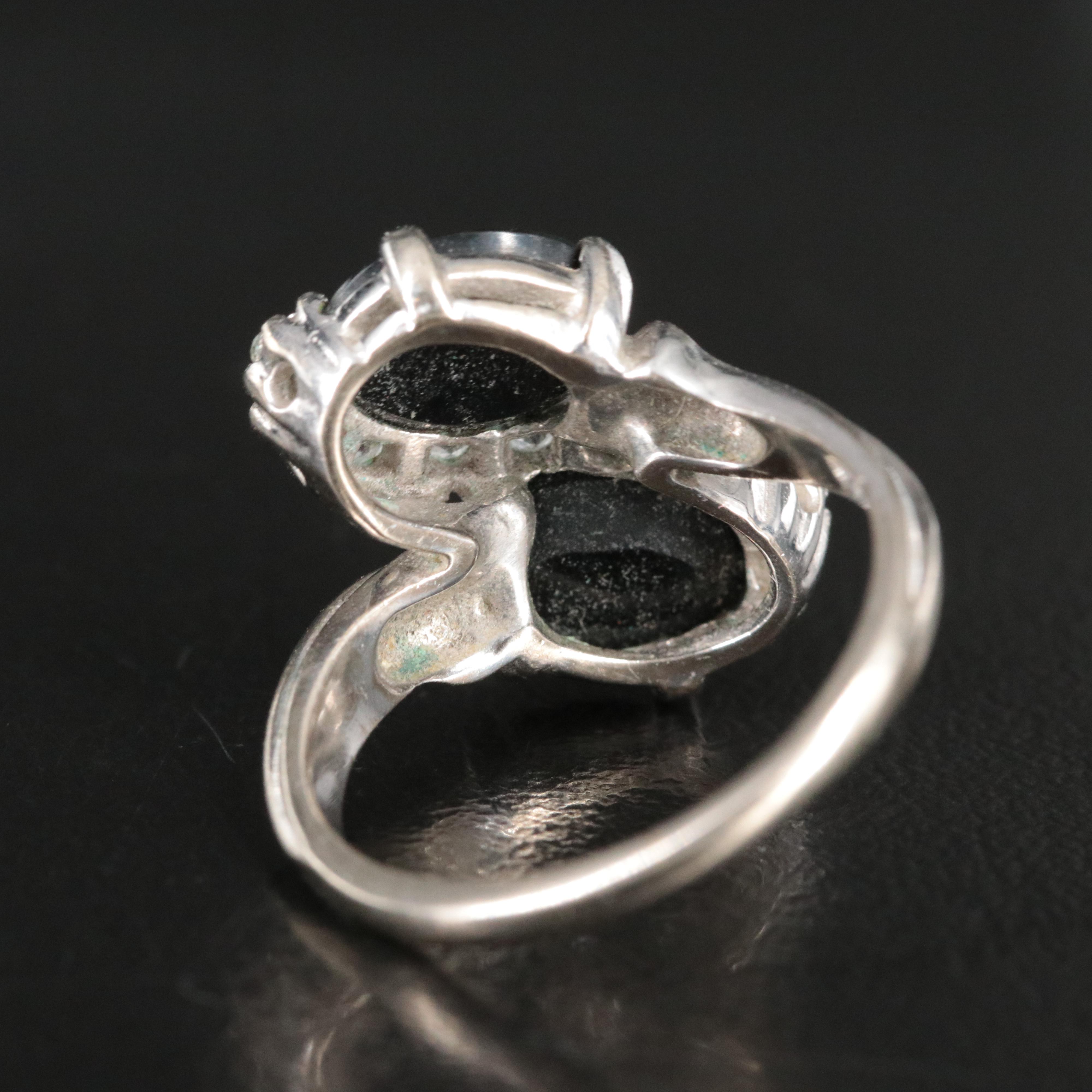 10K Black Onyx and Spinel Ring